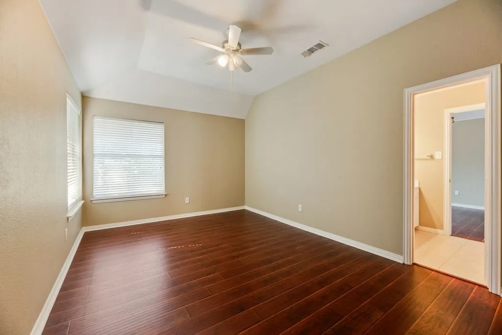 Single Family Residence For Sale in Tarrant County , 517 Northwood Trail, Southlake, Texas 76092, 4 Bedroom, 4 Bathroom, 3 Garage spaces, 3,698 Sqft, built in 1999, mls#21356733, Real Estate Agent in Southlake, Homes For Sale in Tarrant county, Homes For Sale in Southlake, Realtor in Southlake Texas, Real Estate Brokerage Independent Realty Texas, Luminita Cordes Realtor