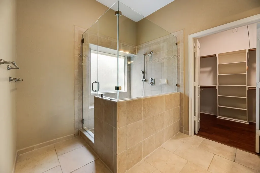 Single Family Residence For Sale in Tarrant County , 517 Northwood Trail, Southlake, Texas 76092, 4 Bedroom, 4 Bathroom, 3 Garage spaces, 3,698 Sqft, built in 1999, mls#21356733, Real Estate Agent in Southlake, Homes For Sale in Tarrant county, Homes For Sale in Southlake, Realtor in Southlake Texas, Real Estate Brokerage Independent Realty Texas, Luminita Cordes Realtor