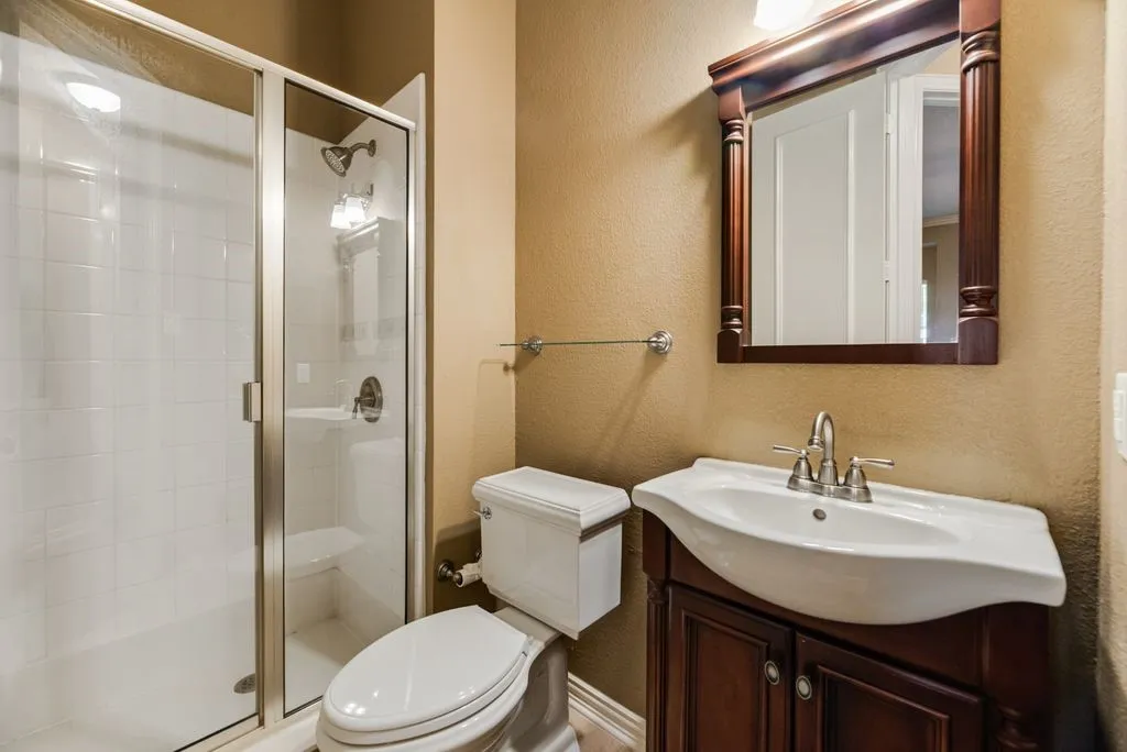 Single Family Residence For Sale in Tarrant County , 517 Northwood Trail, Southlake, Texas 76092, 4 Bedroom, 4 Bathroom, 3 Garage spaces, 3,698 Sqft, built in 1999, mls#21356733, Real Estate Agent in Southlake, Homes For Sale in Tarrant county, Homes For Sale in Southlake, Realtor in Southlake Texas, Real Estate Brokerage Independent Realty Texas, Luminita Cordes Realtor