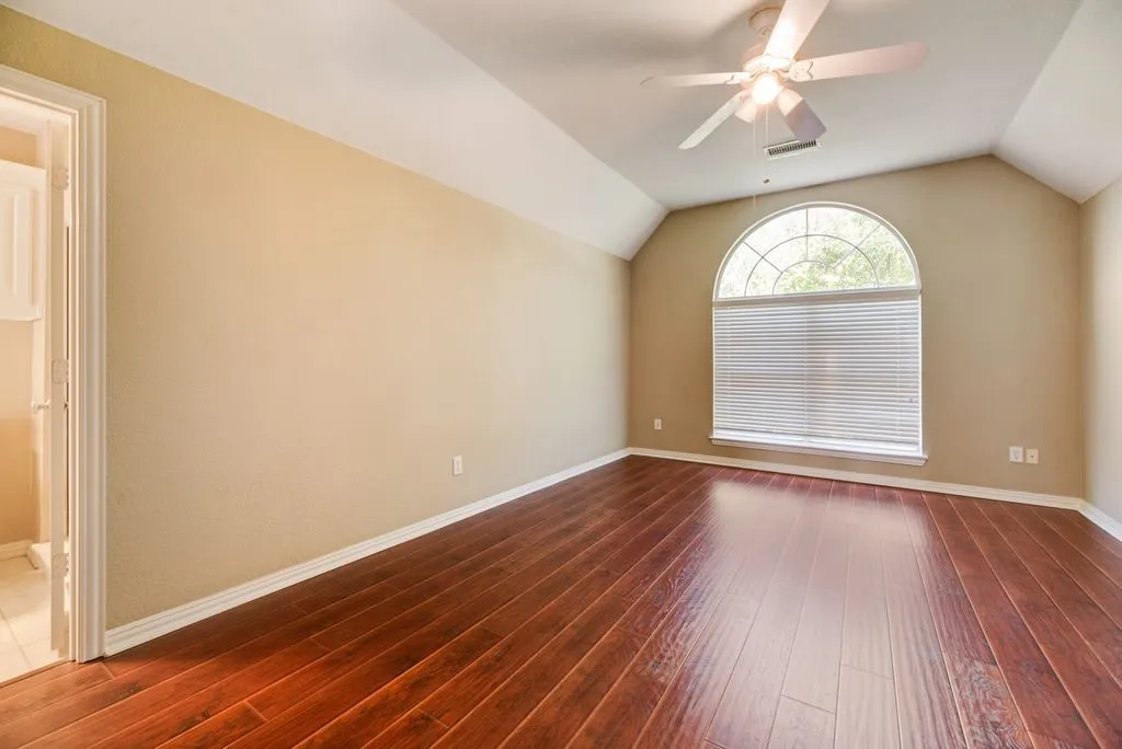 Single Family Residence For Sale in Tarrant County , 517 Northwood Trail, Southlake, Texas 76092, 4 Bedroom, 4 Bathroom, 3 Garage spaces, 3,698 Sqft, built in 1999, mls#21356733, Real Estate Agent in Southlake, Homes For Sale in Tarrant county, Homes For Sale in Southlake, Realtor in Southlake Texas, Real Estate Brokerage Independent Realty Texas, Luminita Cordes Realtor