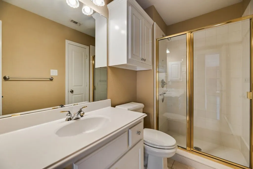 Single Family Residence For Sale in Tarrant County , 517 Northwood Trail, Southlake, Texas 76092, 4 Bedroom, 4 Bathroom, 3 Garage spaces, 3,698 Sqft, built in 1999, mls#21356733, Real Estate Agent in Southlake, Homes For Sale in Tarrant county, Homes For Sale in Southlake, Realtor in Southlake Texas, Real Estate Brokerage Independent Realty Texas, Luminita Cordes Realtor