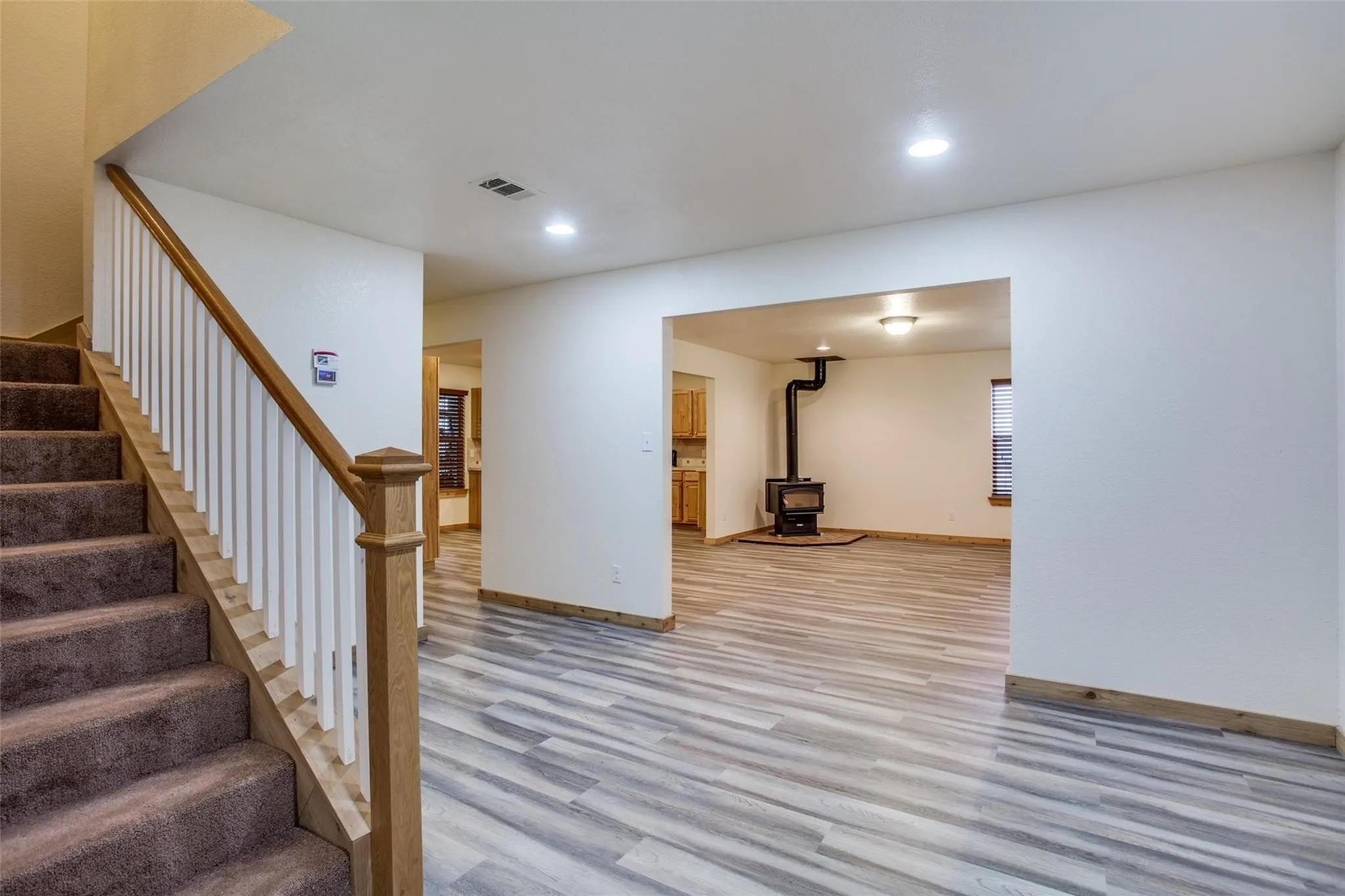 Single Family Residence For Rent in Wise County , 470 County Road 3198, Decatur, Texas 76234, 4 Bedroom, 5 Bathroom, 2 Garage spaces, 2,627 Sqft, built in 2000, mls#21373207, Real Estate Agent in Decatur, Homes For Rent in Wise county, Homes For Rent in Decatur, Realtor in Decatur Texas, Real Estate Brokerage Independent Realty Texas, Luminita Cordes Realtor