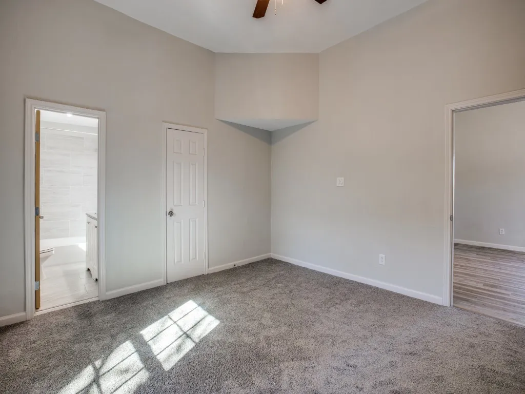Single Family Residence For Sale in Tarrant County , 3204 5TH Avenue, Fort Worth, Texas 76110, 3 Bedroom, 2 Bathroom, Garage spaces, 1,278 Sqft, built in 1952, mls#21373188, Real Estate Agent in Fort Worth, Homes For Sale in Tarrant county, Homes For Sale in Fort Worth, Realtor in Fort Worth Texas, Real Estate Brokerage Independent Realty Texas, Luminita Cordes Realtor