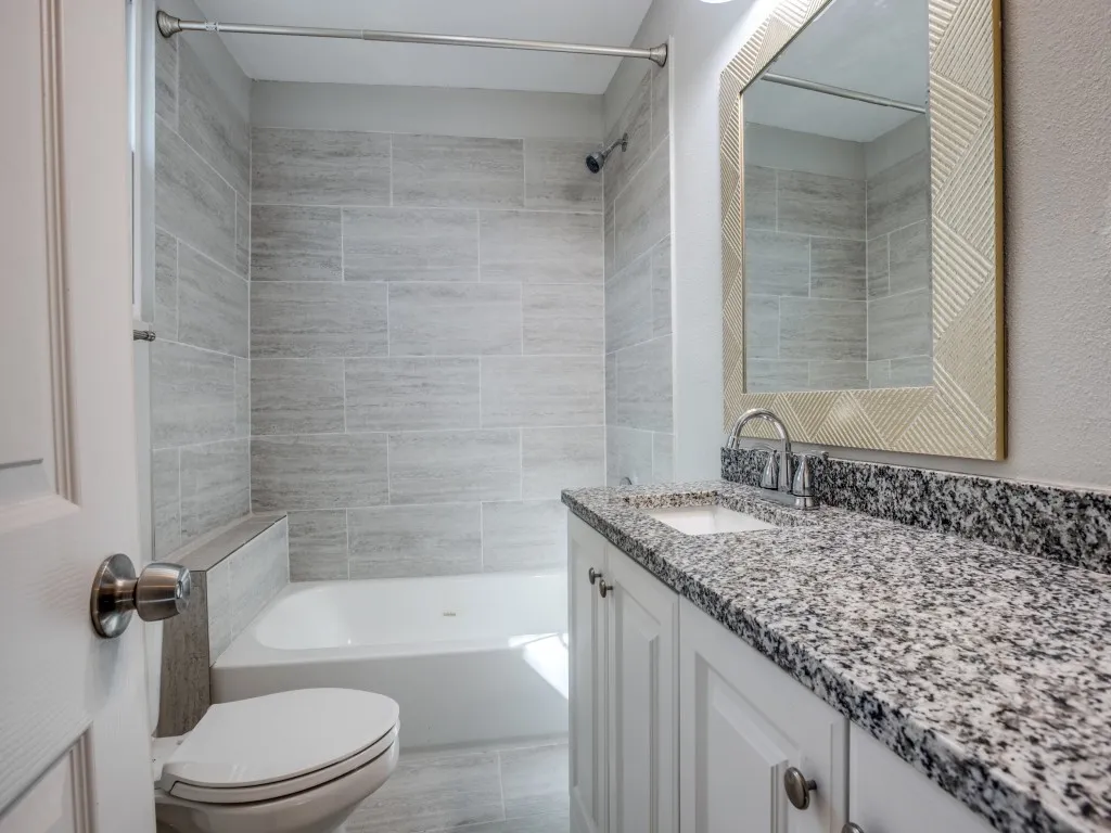 Single Family Residence For Sale in Tarrant County , 3204 5TH Avenue, Fort Worth, Texas 76110, 3 Bedroom, 2 Bathroom, Garage spaces, 1,278 Sqft, built in 1952, mls#21373188, Real Estate Agent in Fort Worth, Homes For Sale in Tarrant county, Homes For Sale in Fort Worth, Realtor in Fort Worth Texas, Real Estate Brokerage Independent Realty Texas, Luminita Cordes Realtor