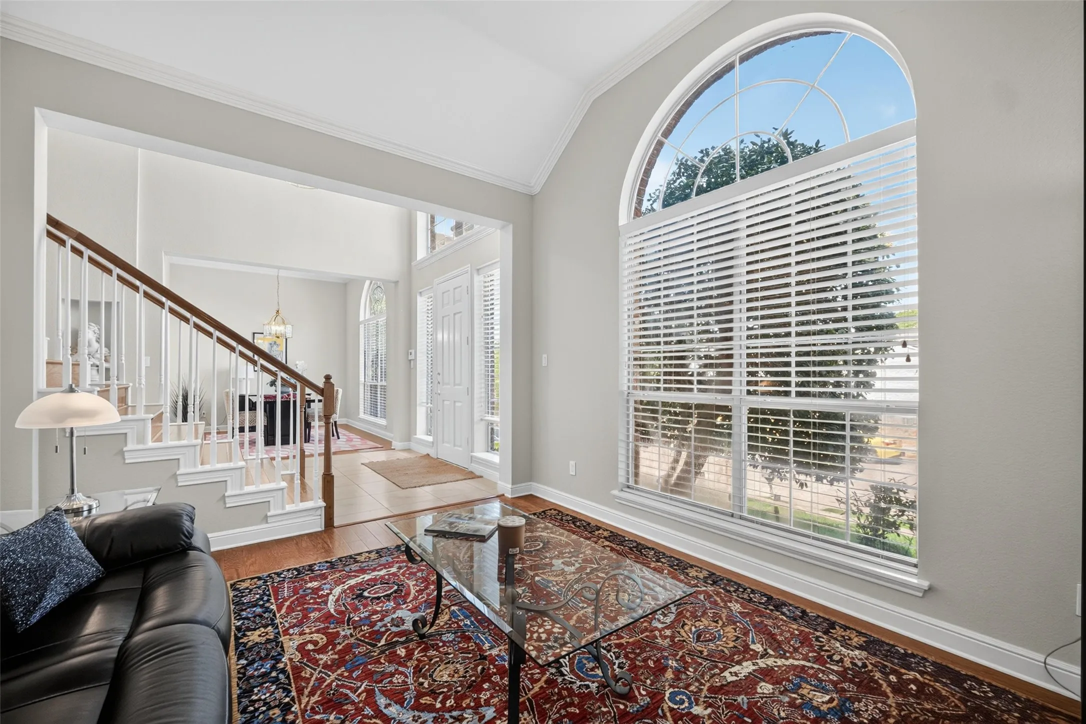 Single Family Residence For Sale in Denton County , 1804 Canoe Way, Carrollton, Texas 75010, 3 Bedroom, 3 Bathroom, 2 Garage spaces, 2,393 Sqft, built in 1992, mls#21364384, Real Estate Agent in Carrollton, Homes For Sale in Denton county, Homes For Sale in Carrollton, Realtor in Carrollton Texas, Real Estate Brokerage Independent Realty Texas, Luminita Cordes Realtor
