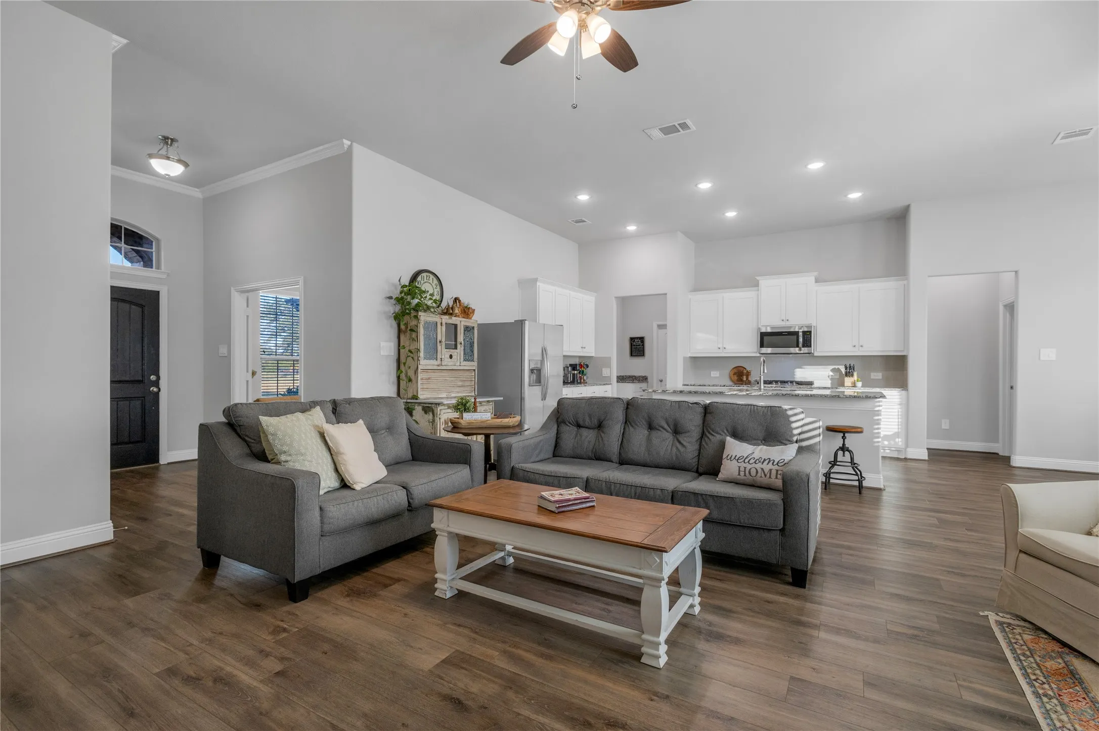 Single Family Residence For Sale in Van Zandt County , 536 Private Road 7017, Edgewood, Texas 75117, 4 Bedroom, 2 Bathroom, 2 Garage spaces, 2,118 Sqft, built in 2022, mls#21373062, Real Estate Agent in Edgewood, Homes For Sale in Van Zandt county, Homes For Sale in Edgewood, Realtor in Edgewood Texas, Real Estate Brokerage Independent Realty Texas, Luminita Cordes Realtor