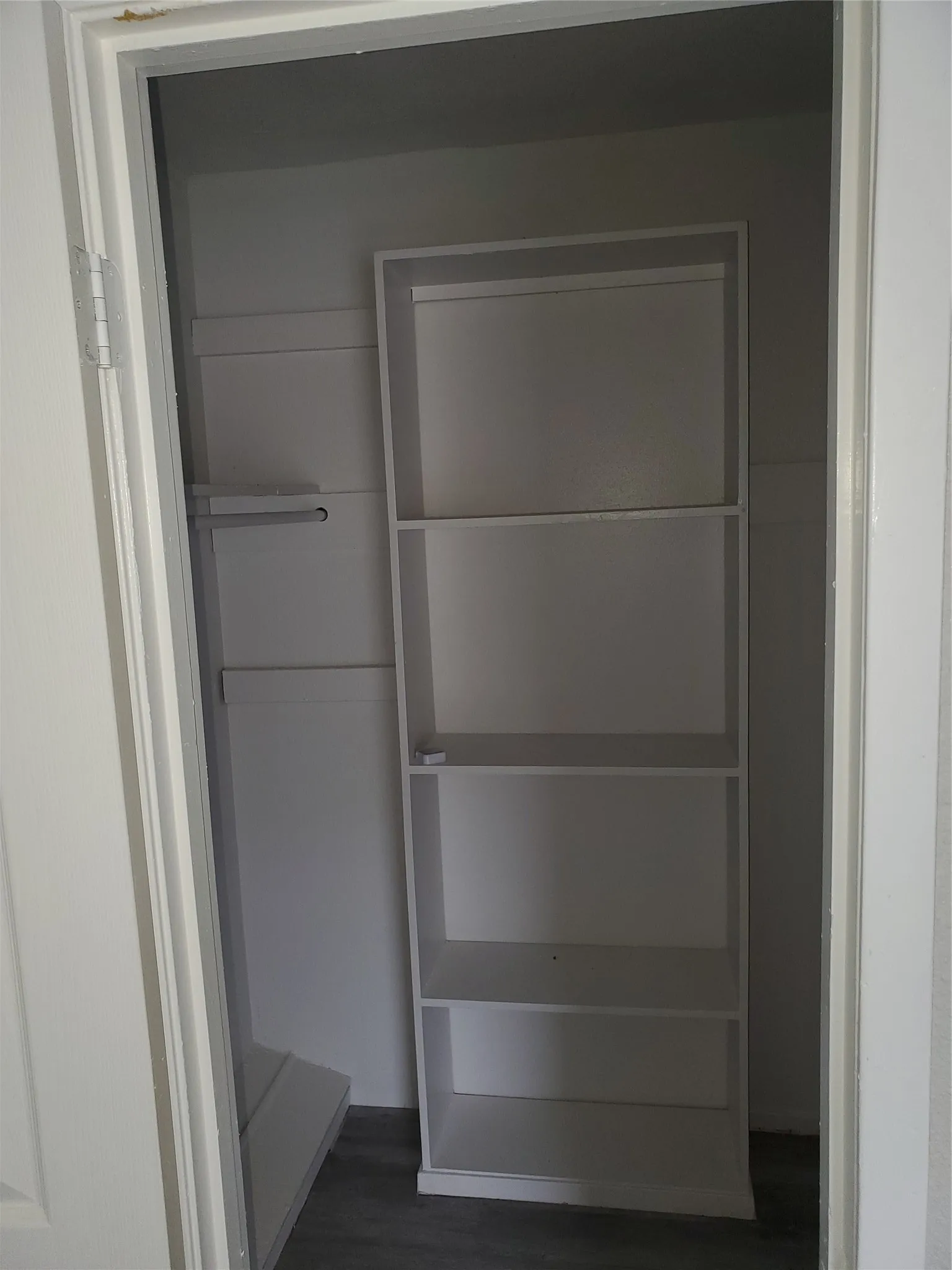 Apartment For Rent in Tarrant County , 6754 Trail Lake Drive B, Fort Worth, Texas 76133, 2 Bedroom, 2 Bathroom, Garage spaces, 1,064 Sqft, built in 1971, mls#21373206, Real Estate Agent in Fort Worth, Homes For Rent in Tarrant county, Homes For Rent in Fort Worth, Realtor in Fort Worth Texas, Real Estate Brokerage Independent Realty Texas, Luminita Cordes Realtor