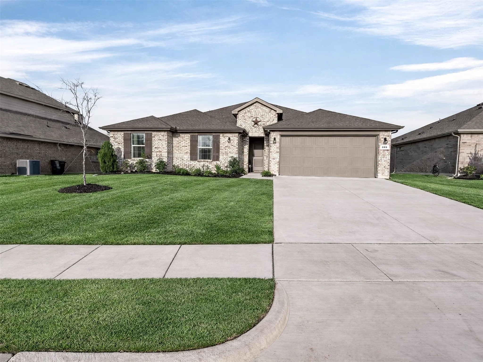 Single Family Residence For Sale in Johnson County , 805 Alexandria Lane, Joshua, Texas 76058, 4 Bedroom, 2 Bathroom, 2 Garage spaces, 2,116 Sqft, built in 2023, mls#21372935, Real Estate Agent in Joshua, Homes For Sale in Johnson county, Homes For Sale in Joshua, Realtor in Joshua Texas, Real Estate Brokerage Independent Realty Texas, Luminita Cordes Realtor