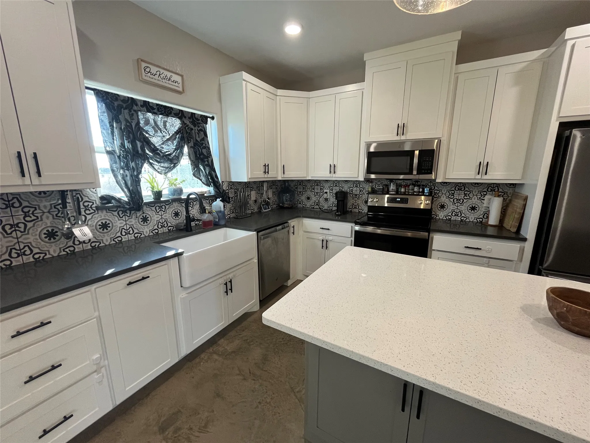 Single Family Residence For Rent in Parker County , 171 Cool Meadows Court, Millsap, Texas 76066, 3 Bedroom, 2 Bathroom, 2 Garage spaces, 1,668 Sqft, built in 2021, mls#21373242, Real Estate Agent in Millsap, Homes For Rent in Parker county, Homes For Rent in Millsap, Realtor in Millsap Texas, Real Estate Brokerage Independent Realty Texas, Luminita Cordes Realtor