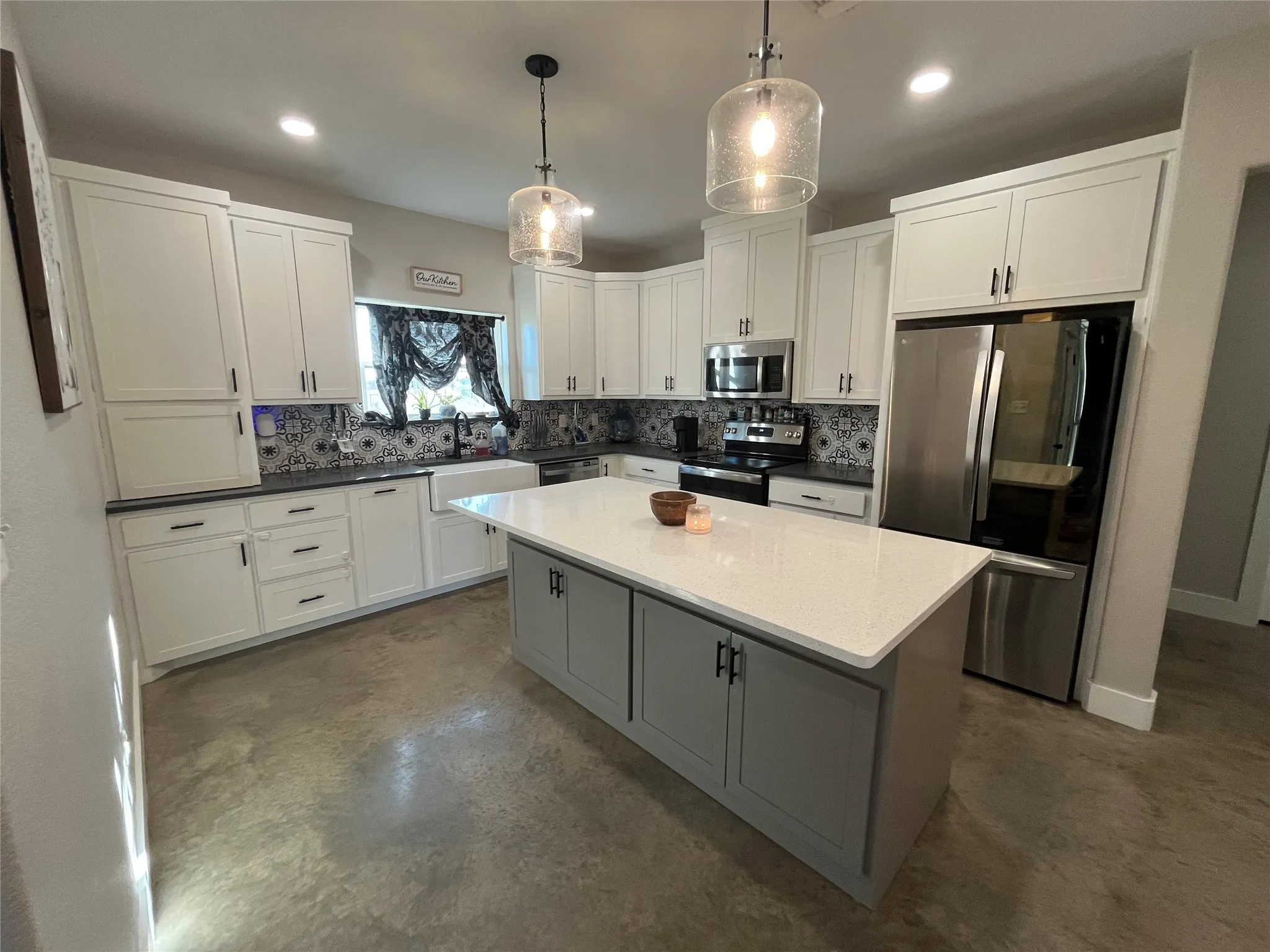 Single Family Residence For Rent in Parker County , 171 Cool Meadows Court, Millsap, Texas 76066, 3 Bedroom, 2 Bathroom, 2 Garage spaces, 1,668 Sqft, built in 2021, mls#21373242, Real Estate Agent in Millsap, Homes For Rent in Parker county, Homes For Rent in Millsap, Realtor in Millsap Texas, Real Estate Brokerage Independent Realty Texas, Luminita Cordes Realtor