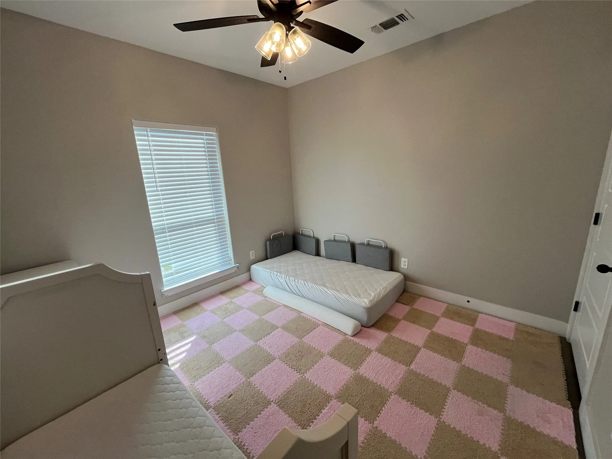 Single Family Residence For Rent in Parker County , 171 Cool Meadows Court, Millsap, Texas 76066, 3 Bedroom, 2 Bathroom, 2 Garage spaces, 1,668 Sqft, built in 2021, mls#21373242, Real Estate Agent in Millsap, Homes For Rent in Parker county, Homes For Rent in Millsap, Realtor in Millsap Texas, Real Estate Brokerage Independent Realty Texas, Luminita Cordes Realtor