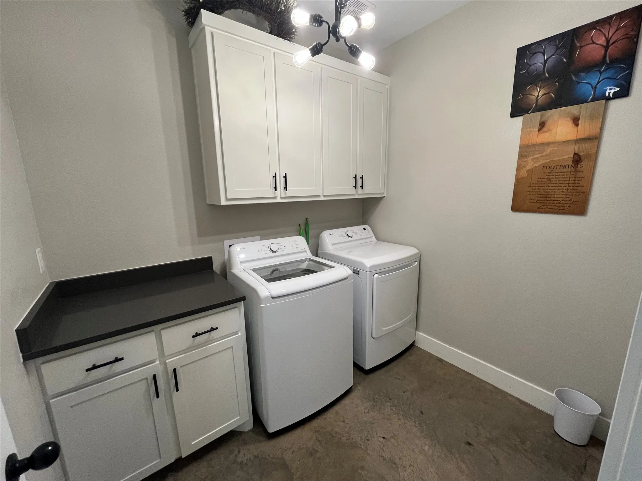 Single Family Residence For Rent in Parker County , 171 Cool Meadows Court, Millsap, Texas 76066, 3 Bedroom, 2 Bathroom, 2 Garage spaces, 1,668 Sqft, built in 2021, mls#21373242, Real Estate Agent in Millsap, Homes For Rent in Parker county, Homes For Rent in Millsap, Realtor in Millsap Texas, Real Estate Brokerage Independent Realty Texas, Luminita Cordes Realtor