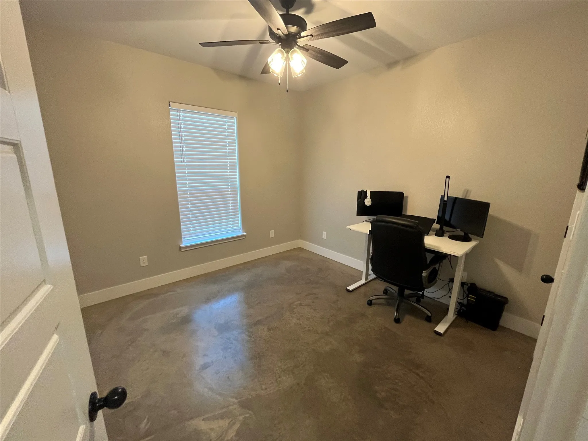 Single Family Residence For Rent in Parker County , 171 Cool Meadows Court, Millsap, Texas 76066, 3 Bedroom, 2 Bathroom, 2 Garage spaces, 1,668 Sqft, built in 2021, mls#21373242, Real Estate Agent in Millsap, Homes For Rent in Parker county, Homes For Rent in Millsap, Realtor in Millsap Texas, Real Estate Brokerage Independent Realty Texas, Luminita Cordes Realtor