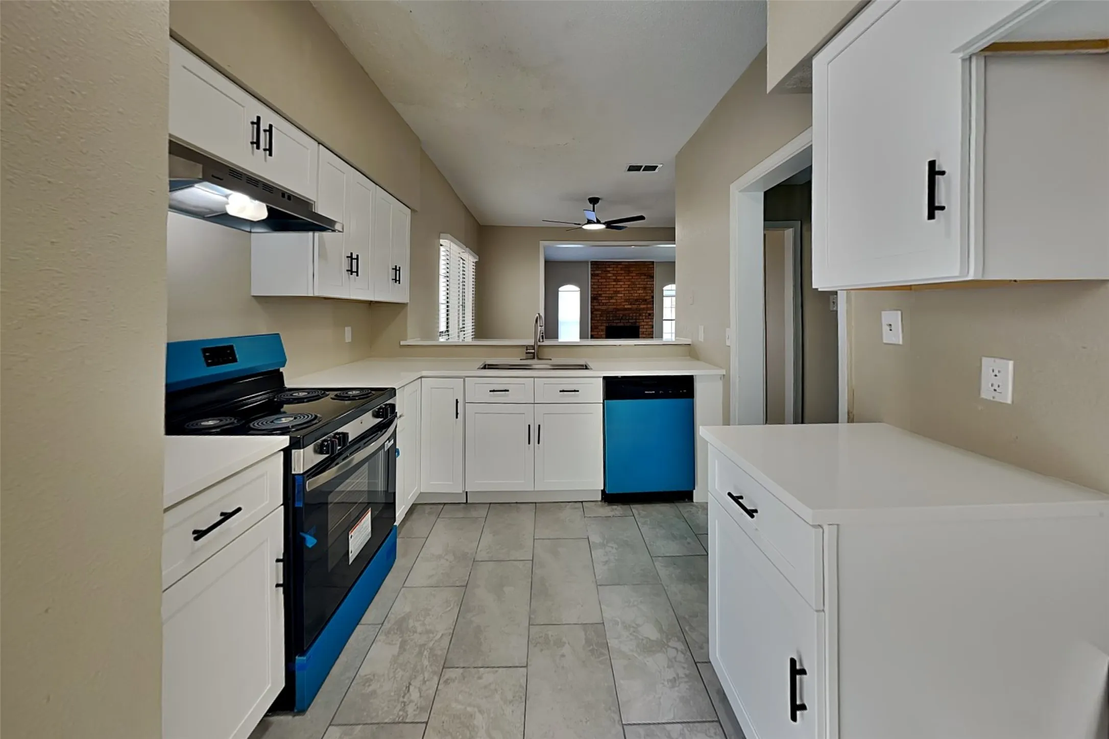 Single Family Residence For Rent in Dallas County , 6204 Alissa Drive, Rowlett, Texas 75089, 3 Bedroom, 2 Bathroom, 2 Garage spaces, 1,521 Sqft, built in 1984, mls#21373051, Real Estate Agent in Rowlett, Homes For Rent in Dallas county, Homes For Rent in Rowlett, Realtor in Rowlett Texas, Real Estate Brokerage Independent Realty Texas, Luminita Cordes Realtor