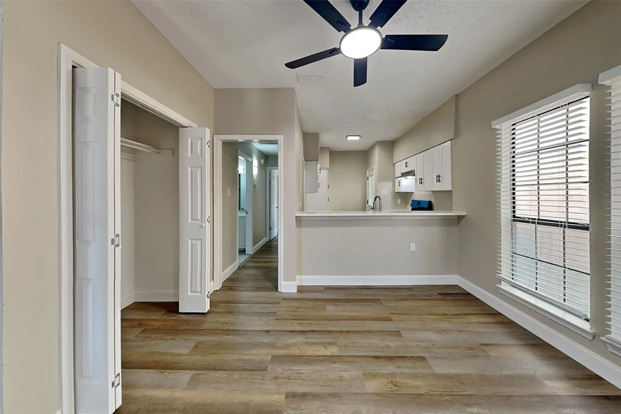 Single Family Residence For Rent in Dallas County , 6204 Alissa Drive, Rowlett, Texas 75089, 3 Bedroom, 2 Bathroom, 2 Garage spaces, 1,521 Sqft, built in 1984, mls#21373051, Real Estate Agent in Rowlett, Homes For Rent in Dallas county, Homes For Rent in Rowlett, Realtor in Rowlett Texas, Real Estate Brokerage Independent Realty Texas, Luminita Cordes Realtor