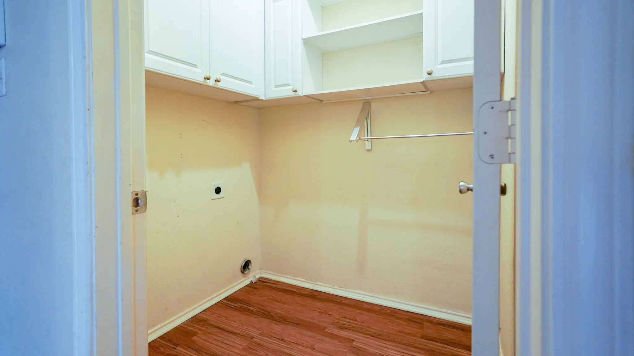 Separate laundry room