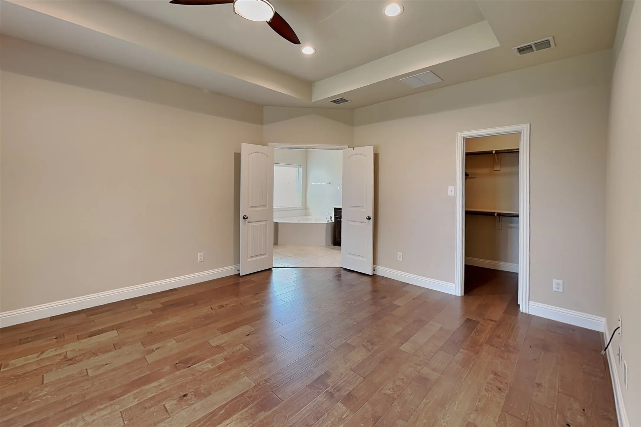 Single Family Residence For Rent in Tarrant County , 7417 Rose Crest Boulevard, Forest Hill, Texas 76140, 3 Bedroom, 2 Bathroom, 2 Garage spaces, 2,339 Sqft, built in 2018, mls#21373050, Real Estate Agent in Forest Hill, Homes For Rent in Tarrant county, Homes For Rent in Forest Hill, Realtor in Forest Hill Texas, Real Estate Brokerage Independent Realty Texas, Luminita Cordes Realtor