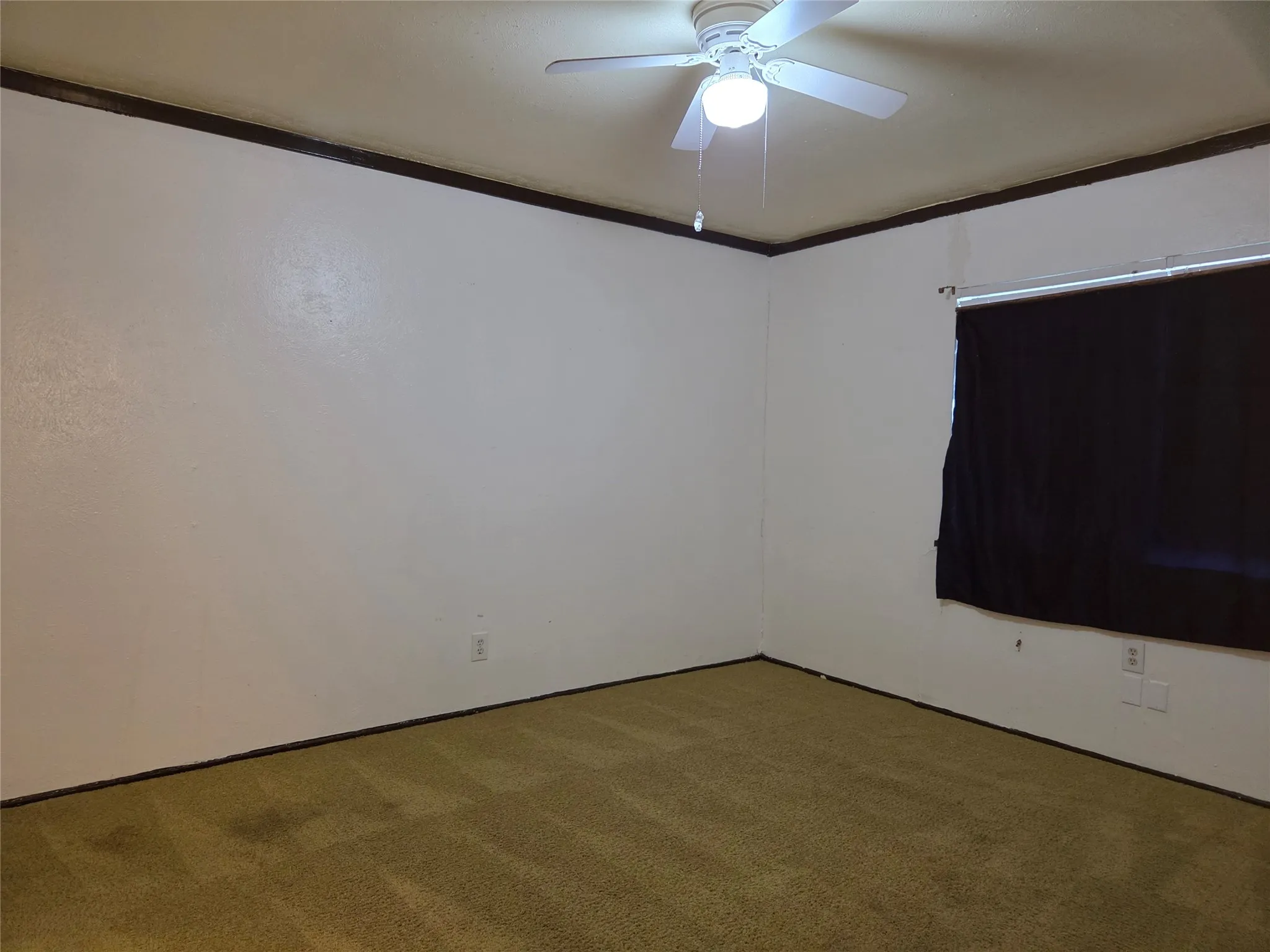 Single Family Residence For Rent in Rockwall County , 8902 VERNON, Rowlett, Texas 75088, 3 Bedroom, 2 Bathroom, 2 Garage spaces, 1,791 Sqft, built in 1980, mls#21373189, Real Estate Agent in Rowlett, Homes For Rent in Rockwall county, Homes For Rent in Rowlett, Realtor in Rowlett Texas, Real Estate Brokerage Independent Realty Texas, Luminita Cordes Realtor