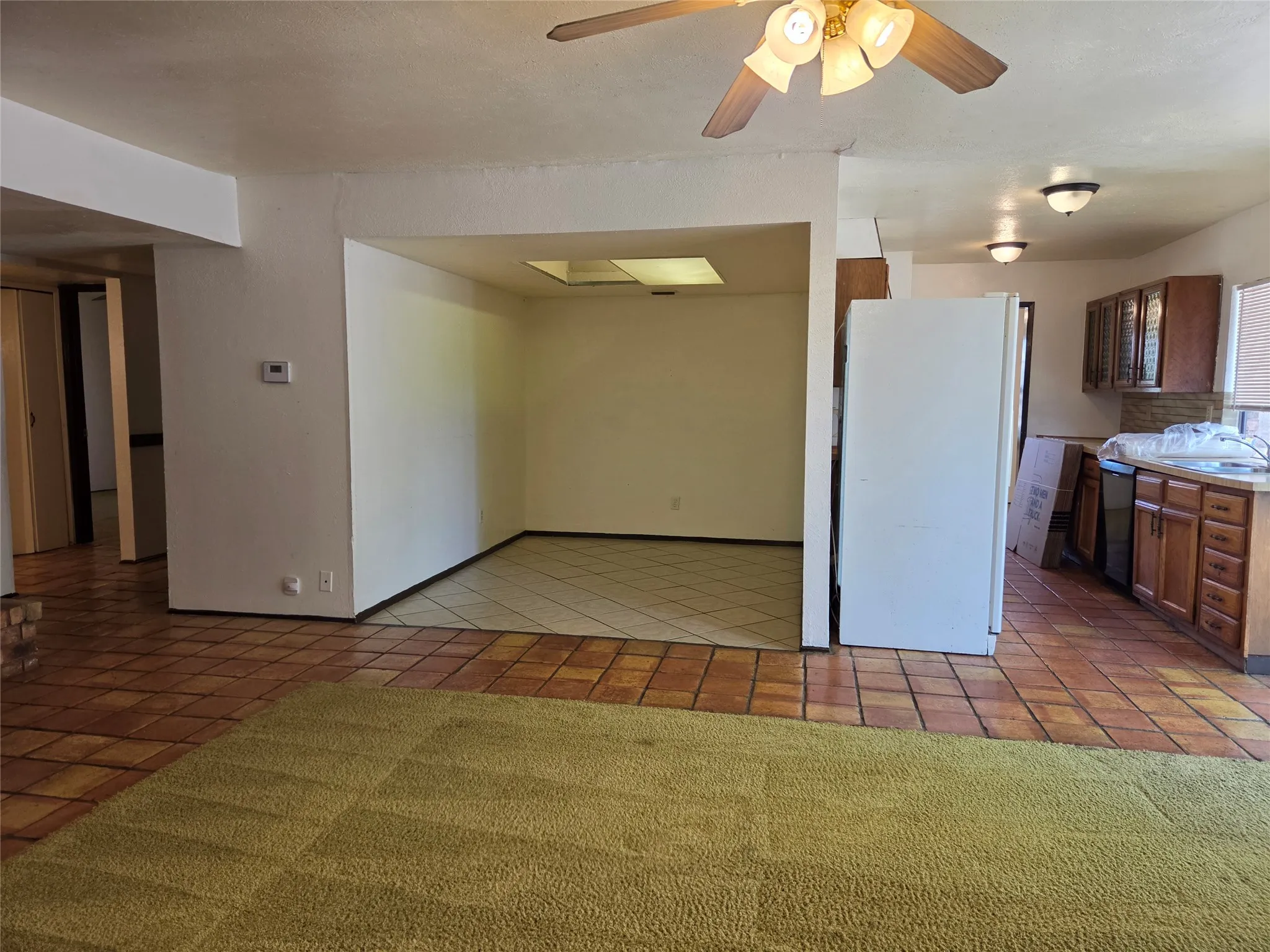 Single Family Residence For Rent in Rockwall County , 8902 VERNON, Rowlett, Texas 75088, 3 Bedroom, 2 Bathroom, 2 Garage spaces, 1,791 Sqft, built in 1980, mls#21373189, Real Estate Agent in Rowlett, Homes For Rent in Rockwall county, Homes For Rent in Rowlett, Realtor in Rowlett Texas, Real Estate Brokerage Independent Realty Texas, Luminita Cordes Realtor