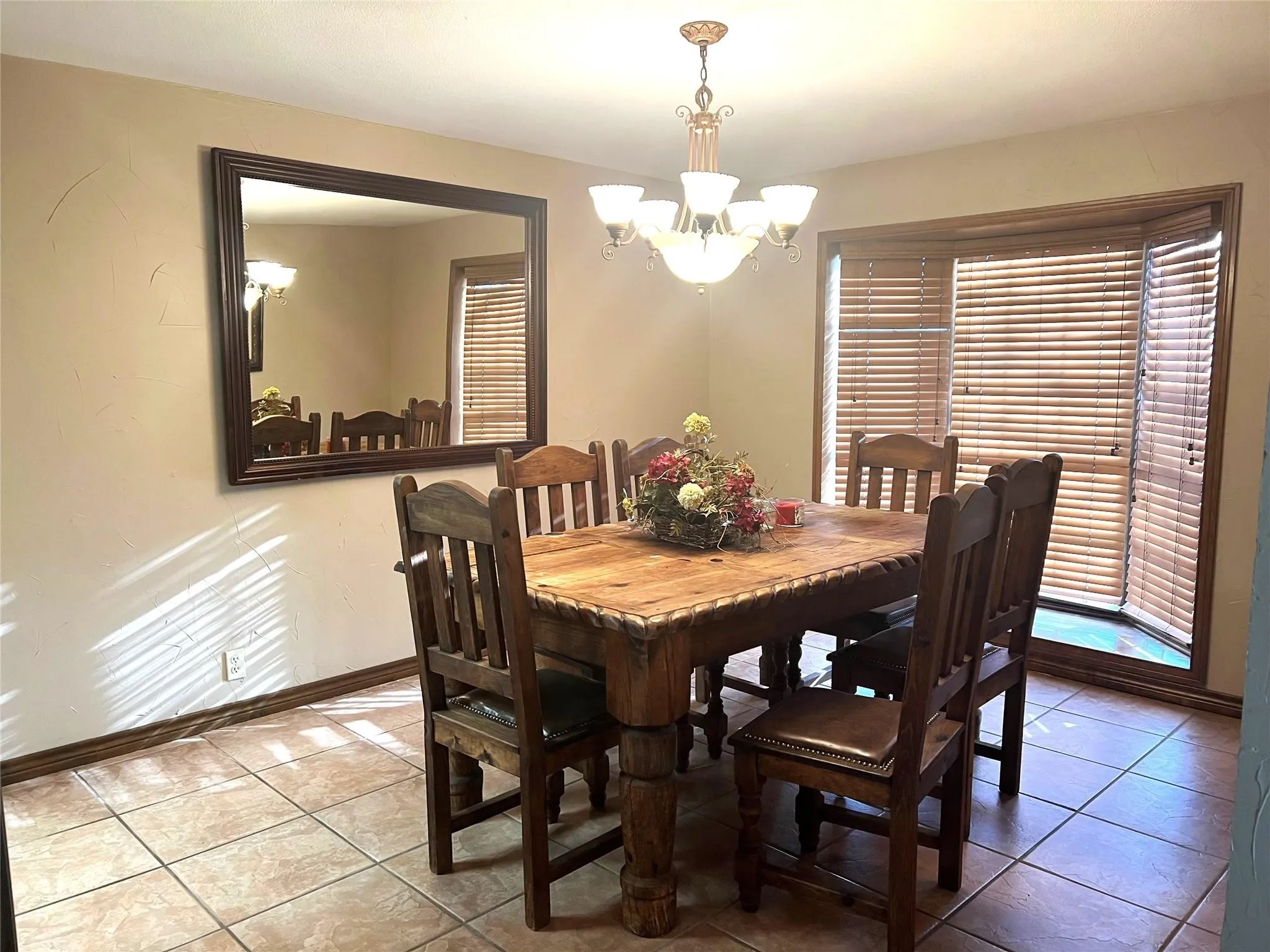 Single Family Residence For Sale in Cooke County , 2815 Fm 3092, Gainesville, Texas 76240, 3 Bedroom, 3 Bathroom, 2 Garage spaces, 2,237 Sqft, built in 1978, mls#21373249, Real Estate Agent in Gainesville, Homes For Sale in Cooke county, Homes For Sale in Gainesville, Realtor in Gainesville Texas, Real Estate Brokerage Independent Realty Texas, Luminita Cordes Realtor