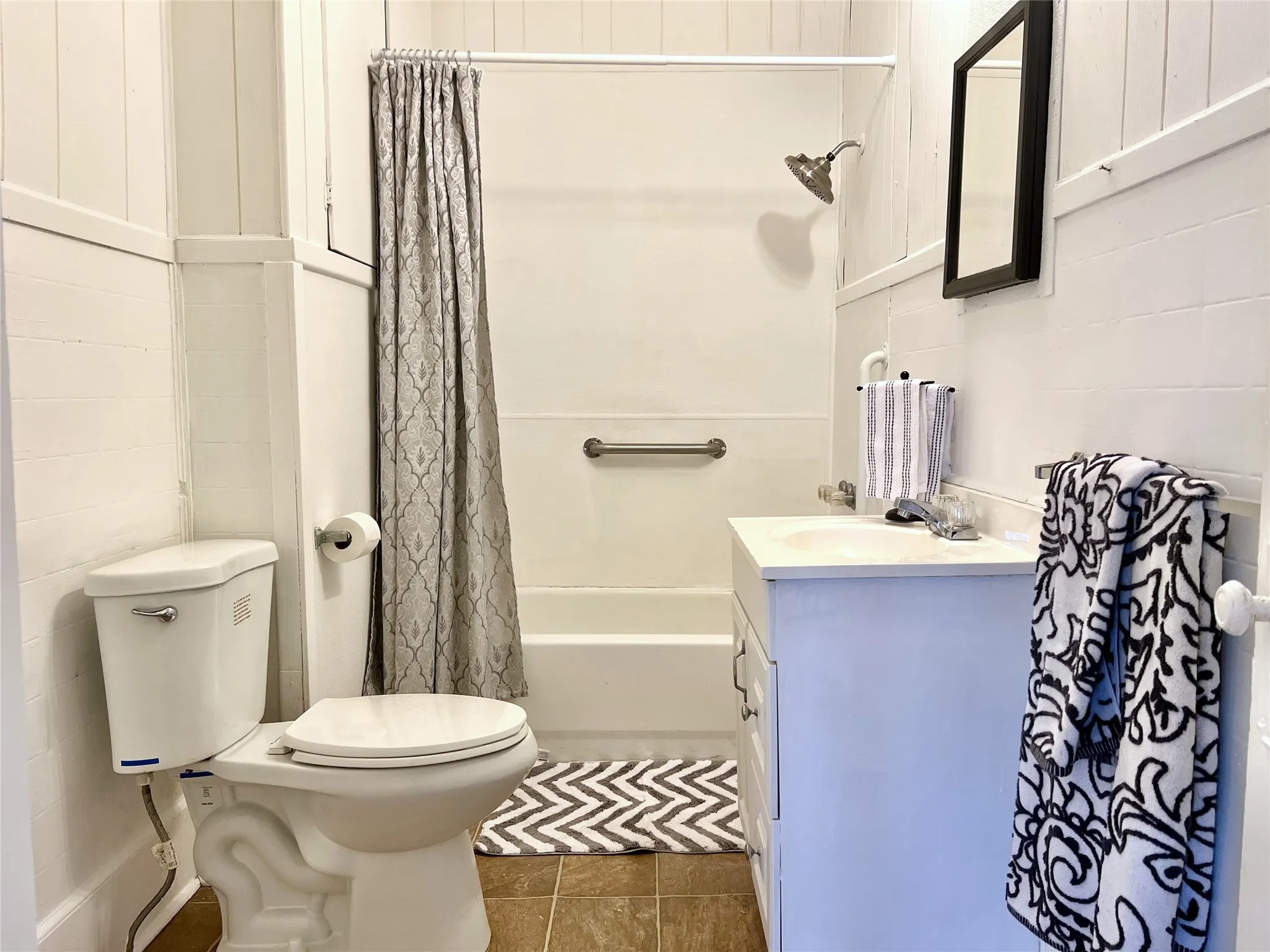 Single Family Residence For Sale in Brown County , 2202 Avenue E, Brownwood, Texas 76801, 2 Bedroom, 1 Bathroom, 1 Garage spaces, 904 Sqft, built in 0, mls#21371701, Real Estate Agent in Brownwood, Homes For Sale in Brown county, Homes For Sale in Brownwood, Realtor in Brownwood Texas, Real Estate Brokerage Independent Realty Texas, Luminita Cordes Realtor