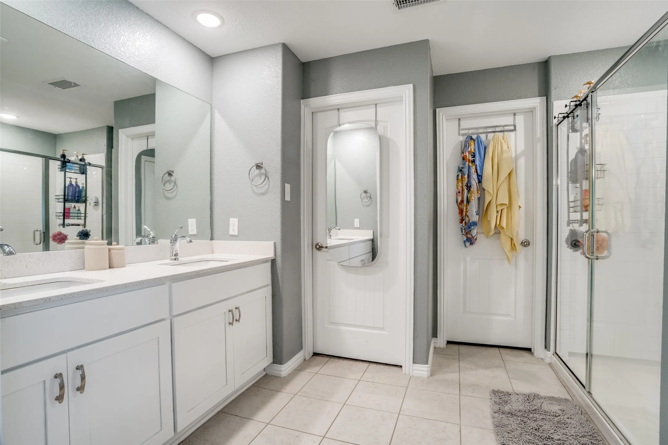 Single Family Residence For Sale in Collin County , 2209 Hanover Street, Farmersville, Texas 75442, 3 Bedroom, 3 Bathroom, 2 Garage spaces, 1,852 Sqft, built in 2021, mls#21369315, Real Estate Agent in Farmersville, Homes For Sale in Collin county, Homes For Sale in Farmersville, Realtor in Farmersville Texas, Real Estate Brokerage Independent Realty Texas, Luminita Cordes Realtor