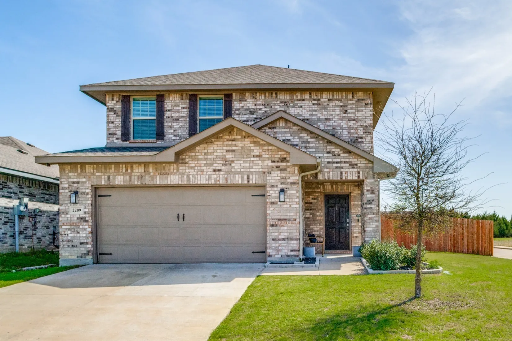 Single Family Residence For Sale in Collin County , 2209 Hanover Street, Farmersville, Texas 75442, 3 Bedroom, 3 Bathroom, 2 Garage spaces, 1,852 Sqft, built in 2021, mls#21369315, Real Estate Agent in Farmersville, Homes For Sale in Collin county, Homes For Sale in Farmersville, Realtor in Farmersville Texas, Real Estate Brokerage Independent Realty Texas, Luminita Cordes Realtor