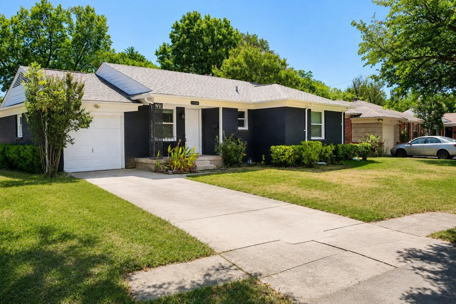Single Family Residence For Sale in Dallas County , 11214 Ulloa Lane, Dallas, Texas 75228, 3 Bedroom, 1 Bathroom, 1 Garage spaces, 1,072 Sqft, built in 1952, mls#21372760, Real Estate Agent in Dallas, Homes For Sale in Dallas county, Homes For Sale in Dallas, Realtor in Dallas Texas, Real Estate Brokerage Independent Realty Texas, Luminita Cordes Realtor