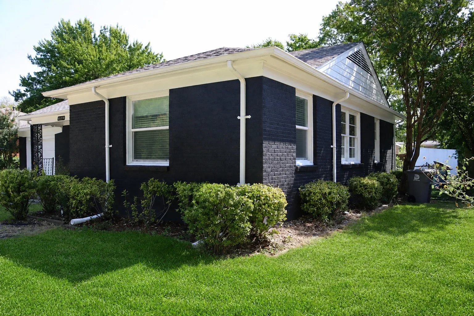 Single Family Residence For Sale in Dallas County , 11214 Ulloa Lane, Dallas, Texas 75228, 3 Bedroom, 1 Bathroom, 1 Garage spaces, 1,072 Sqft, built in 1952, mls#21372760, Real Estate Agent in Dallas, Homes For Sale in Dallas county, Homes For Sale in Dallas, Realtor in Dallas Texas, Real Estate Brokerage Independent Realty Texas, Luminita Cordes Realtor