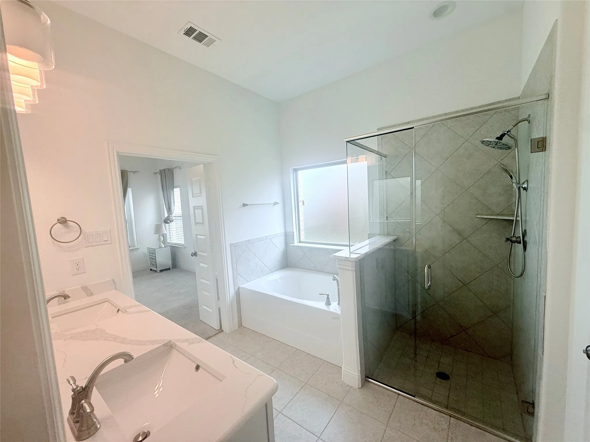 Single Family Residence For Rent in Ellis County , 2080 Abela Drive, Waxahachie, Texas 75165, 3 Bedroom, 3 Bathroom, 2 Garage spaces, 2,309 Sqft, built in 2021, mls#21373222, Real Estate Agent in Waxahachie, Homes For Rent in Ellis county, Homes For Rent in Waxahachie, Realtor in Waxahachie Texas, Real Estate Brokerage Independent Realty Texas, Luminita Cordes Realtor