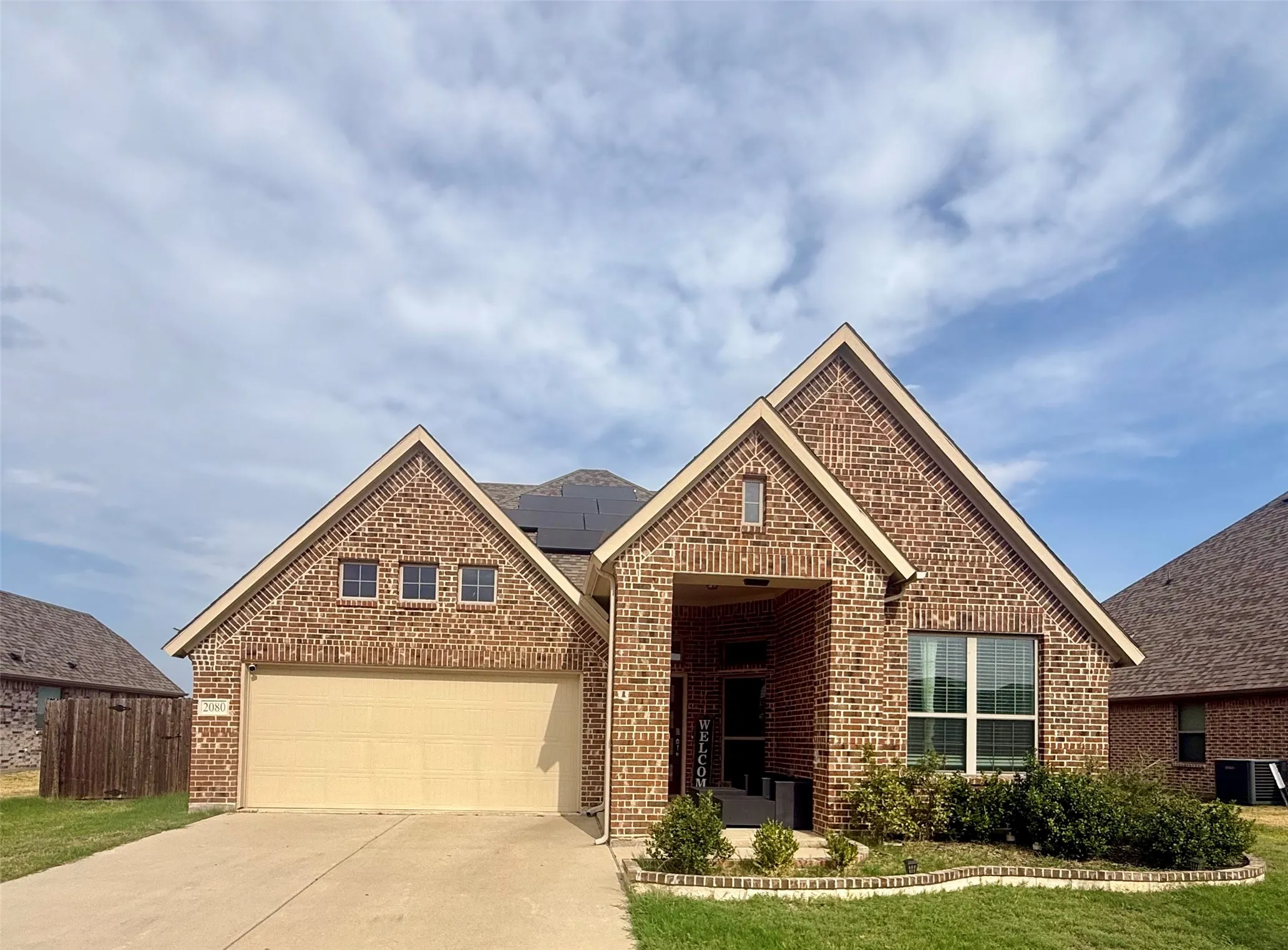 Single Family Residence For Rent in Ellis County , 2080 Abela Drive, Waxahachie, Texas 75165, 3 Bedroom, 3 Bathroom, 2 Garage spaces, 2,309 Sqft, built in 2021, mls#21373222, Real Estate Agent in Waxahachie, Homes For Rent in Ellis county, Homes For Rent in Waxahachie, Realtor in Waxahachie Texas, Real Estate Brokerage Independent Realty Texas, Luminita Cordes Realtor