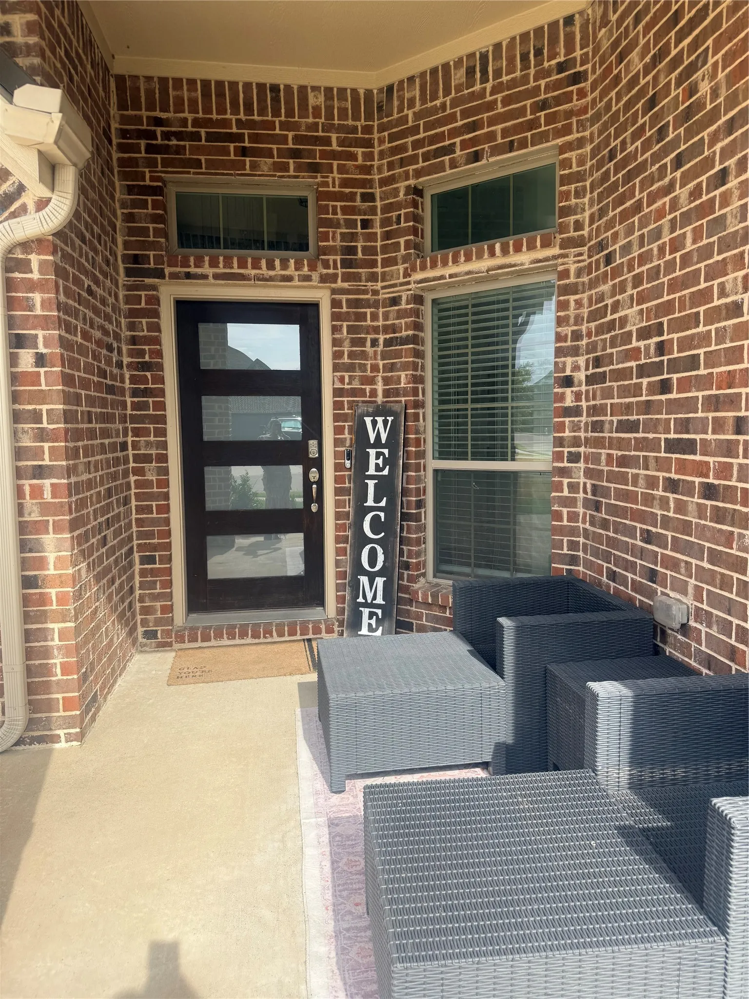 Single Family Residence For Rent in Ellis County , 2080 Abela Drive, Waxahachie, Texas 75165, 3 Bedroom, 3 Bathroom, 2 Garage spaces, 2,309 Sqft, built in 2021, mls#21373222, Real Estate Agent in Waxahachie, Homes For Rent in Ellis county, Homes For Rent in Waxahachie, Realtor in Waxahachie Texas, Real Estate Brokerage Independent Realty Texas, Luminita Cordes Realtor