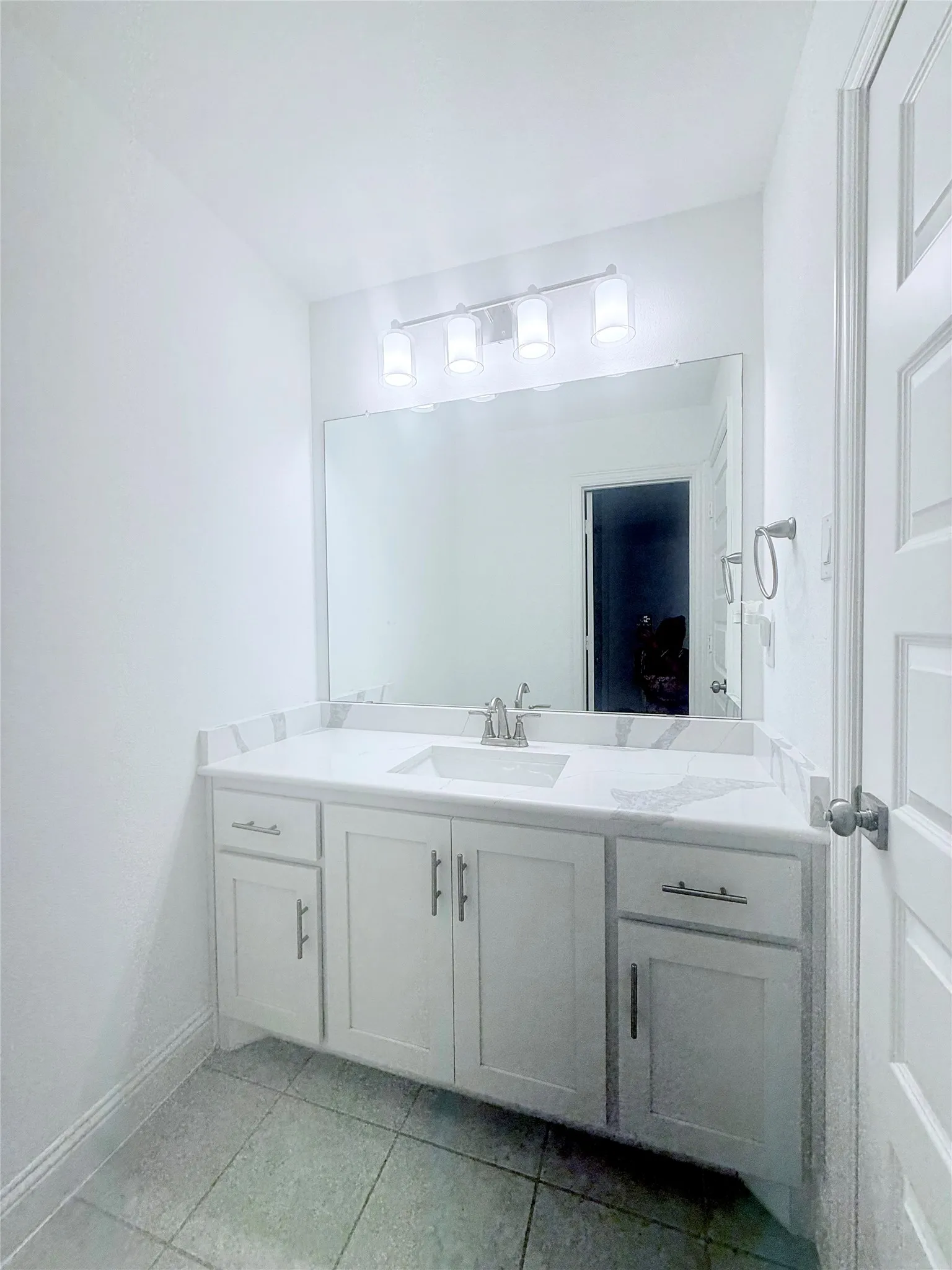Single Family Residence For Rent in Ellis County , 2080 Abela Drive, Waxahachie, Texas 75165, 3 Bedroom, 3 Bathroom, 2 Garage spaces, 2,309 Sqft, built in 2021, mls#21373222, Real Estate Agent in Waxahachie, Homes For Rent in Ellis county, Homes For Rent in Waxahachie, Realtor in Waxahachie Texas, Real Estate Brokerage Independent Realty Texas, Luminita Cordes Realtor