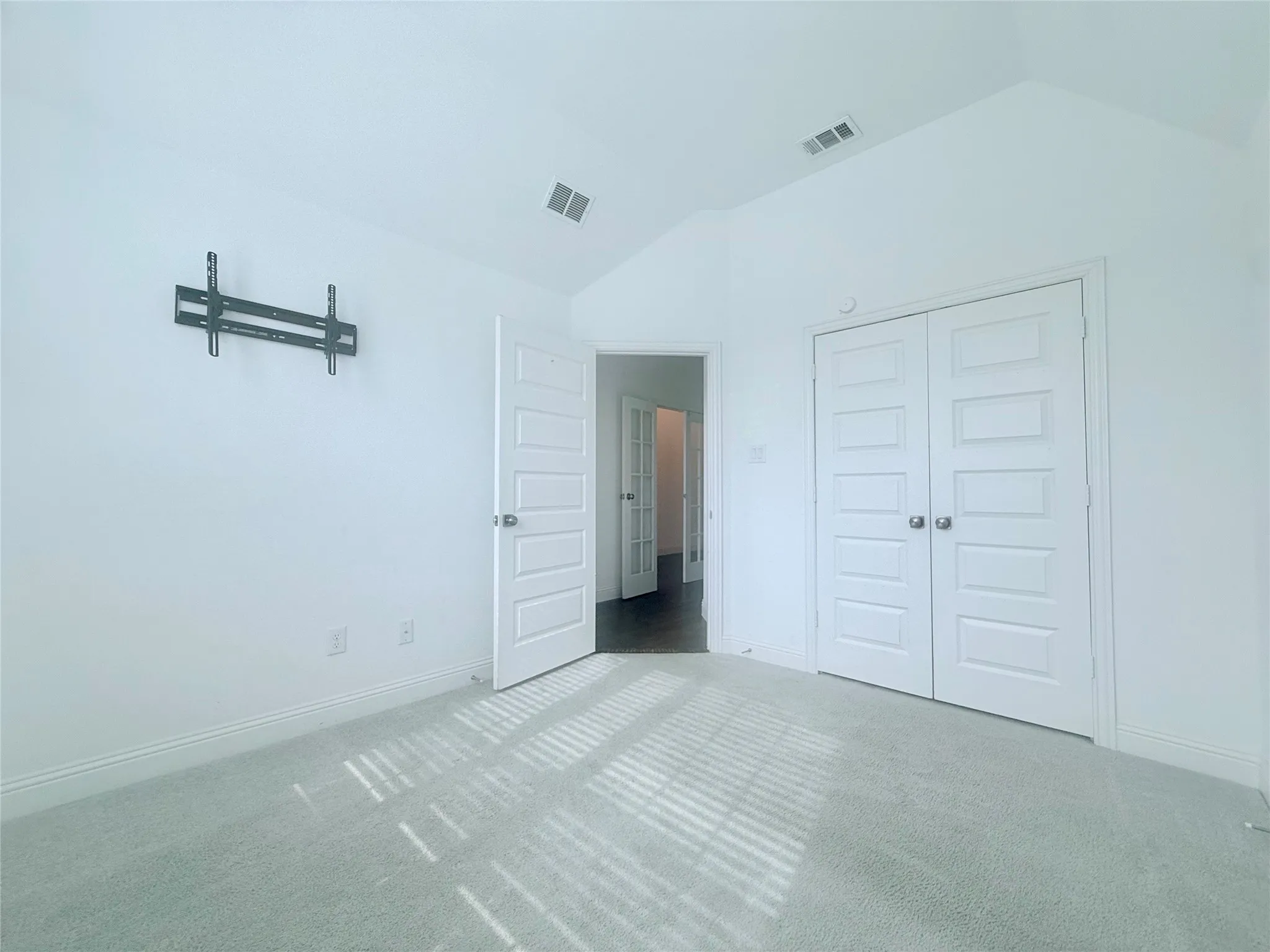 Single Family Residence For Rent in Ellis County , 2080 Abela Drive, Waxahachie, Texas 75165, 3 Bedroom, 3 Bathroom, 2 Garage spaces, 2,309 Sqft, built in 2021, mls#21373222, Real Estate Agent in Waxahachie, Homes For Rent in Ellis county, Homes For Rent in Waxahachie, Realtor in Waxahachie Texas, Real Estate Brokerage Independent Realty Texas, Luminita Cordes Realtor