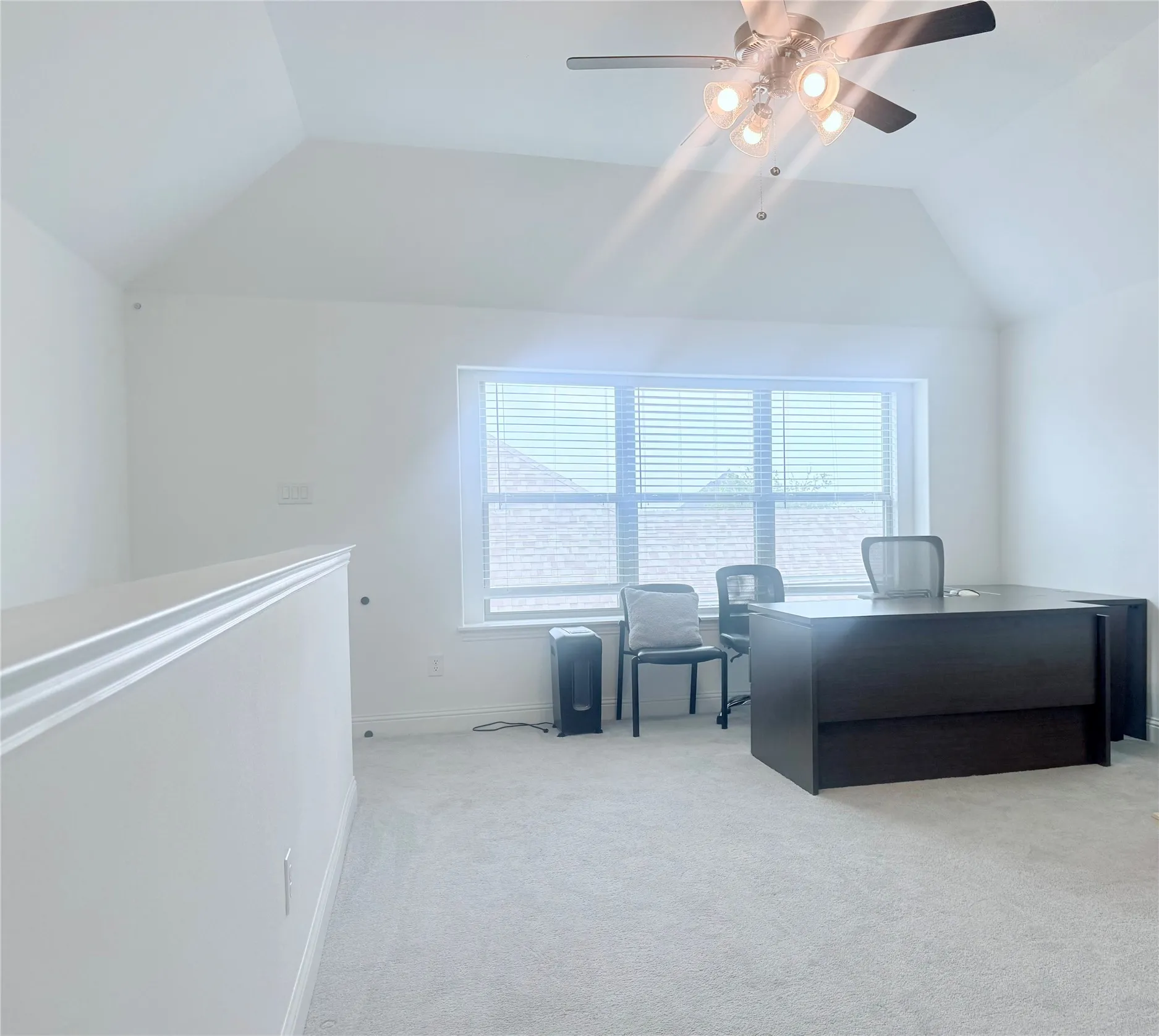 Single Family Residence For Rent in Ellis County , 2080 Abela Drive, Waxahachie, Texas 75165, 3 Bedroom, 3 Bathroom, 2 Garage spaces, 2,309 Sqft, built in 2021, mls#21373222, Real Estate Agent in Waxahachie, Homes For Rent in Ellis county, Homes For Rent in Waxahachie, Realtor in Waxahachie Texas, Real Estate Brokerage Independent Realty Texas, Luminita Cordes Realtor