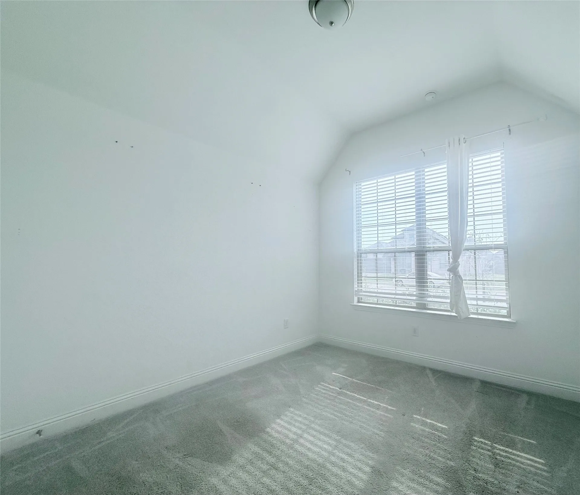 Single Family Residence For Rent in Ellis County , 2080 Abela Drive, Waxahachie, Texas 75165, 3 Bedroom, 3 Bathroom, 2 Garage spaces, 2,309 Sqft, built in 2021, mls#21373222, Real Estate Agent in Waxahachie, Homes For Rent in Ellis county, Homes For Rent in Waxahachie, Realtor in Waxahachie Texas, Real Estate Brokerage Independent Realty Texas, Luminita Cordes Realtor