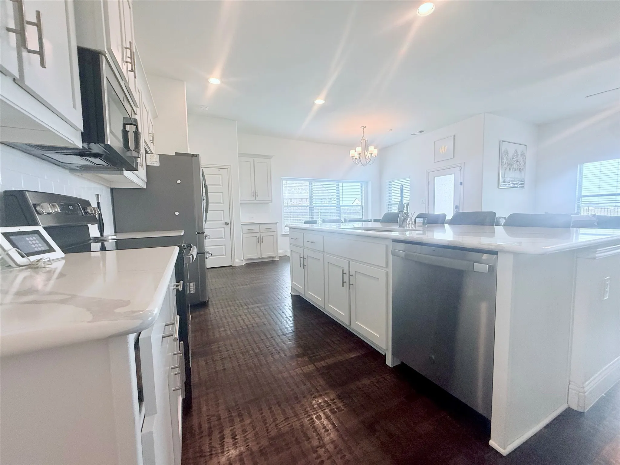 Single Family Residence For Rent in Ellis County , 2080 Abela Drive, Waxahachie, Texas 75165, 3 Bedroom, 3 Bathroom, 2 Garage spaces, 2,309 Sqft, built in 2021, mls#21373222, Real Estate Agent in Waxahachie, Homes For Rent in Ellis county, Homes For Rent in Waxahachie, Realtor in Waxahachie Texas, Real Estate Brokerage Independent Realty Texas, Luminita Cordes Realtor