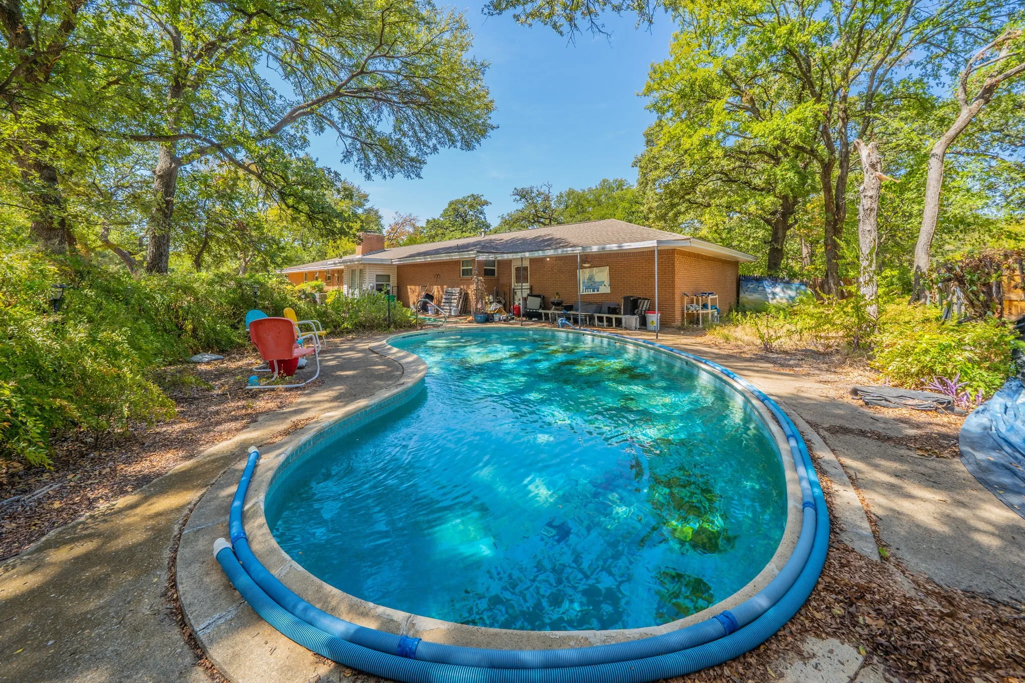 Single Family Residence For Sale in Dallas County , 2314 Ingleside Drive, Grand Prairie, Texas 75050, 4 Bedroom, 2 Bathroom, 2 Garage spaces, 2,235 Sqft, built in 1958, mls#21368220, Real Estate Agent in Grand Prairie, Homes For Sale in Dallas county, Homes For Sale in Grand Prairie, Realtor in Grand Prairie Texas, Real Estate Brokerage Independent Realty Texas, Luminita Cordes Realtor