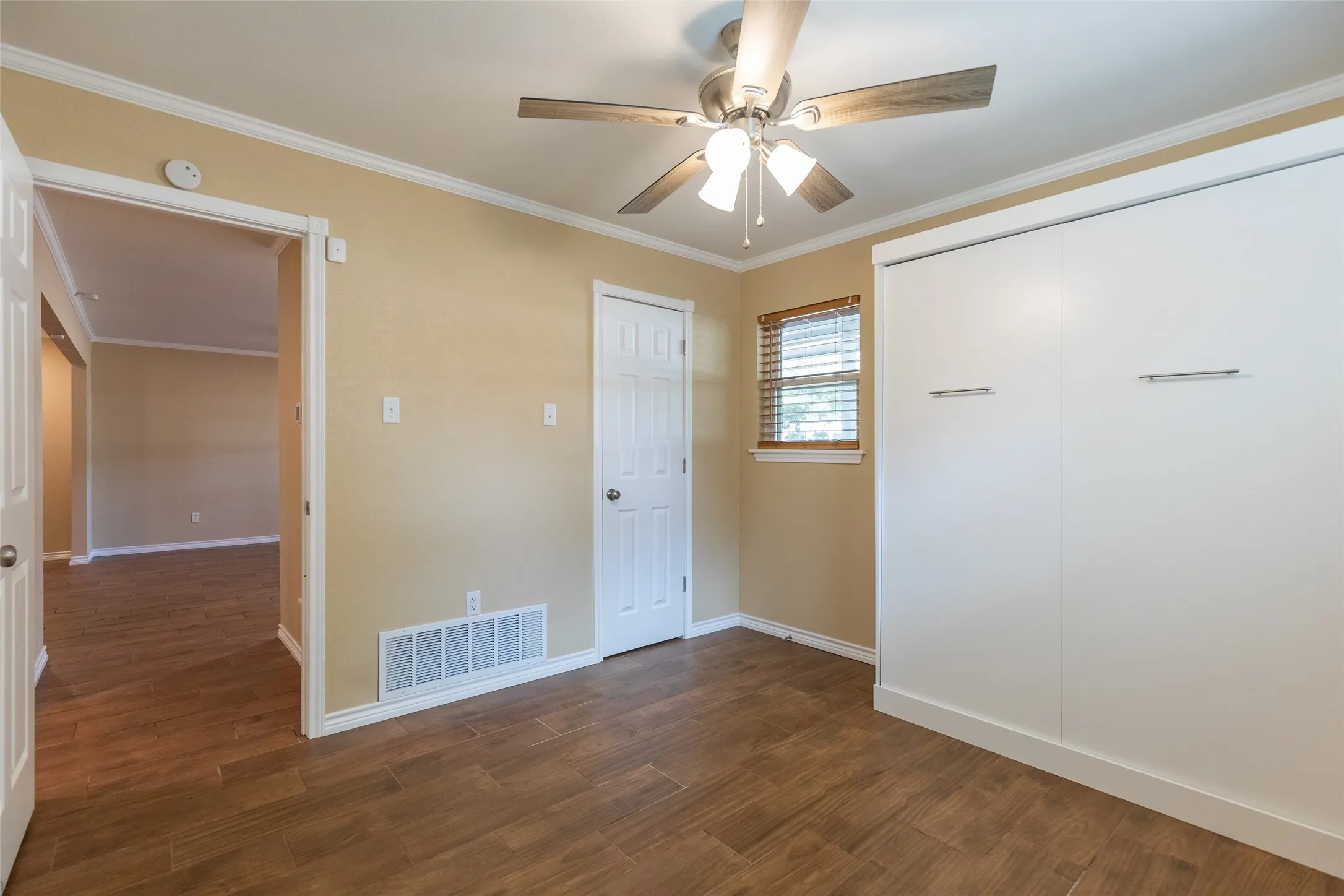 Single Family Residence For Sale in Taylor County , 1702 Glendale Drive, Abilene, Texas 79603, 3 Bedroom, 2 Bathroom, 2 Garage spaces, 1,254 Sqft, built in 1962, mls#21373241, Real Estate Agent in Abilene, Homes For Sale in Taylor county, Homes For Sale in Abilene, Realtor in Abilene Texas, Real Estate Brokerage Independent Realty Texas, Luminita Cordes Realtor