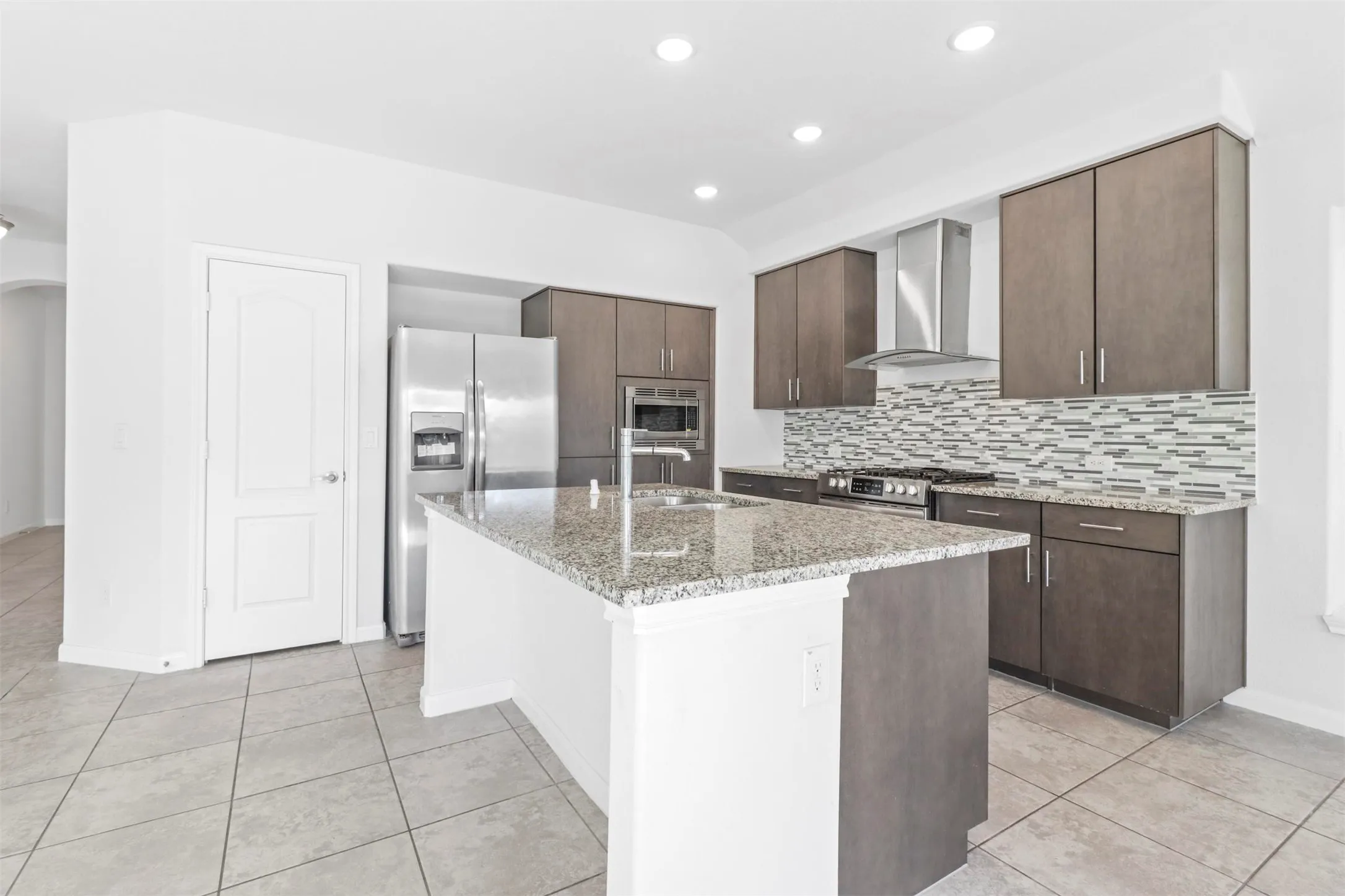 Single Family Residence For Rent in Collin County , 1105 Faringdon Drive, Anna, Texas 75409, 3 Bedroom, 2 Bathroom, 2 Garage spaces, 1,555 Sqft, built in 2020, mls#21371877, Real Estate Agent in Anna, Homes For Rent in Collin county, Homes For Rent in Anna, Realtor in Anna Texas, Real Estate Brokerage Independent Realty Texas, Luminita Cordes Realtor