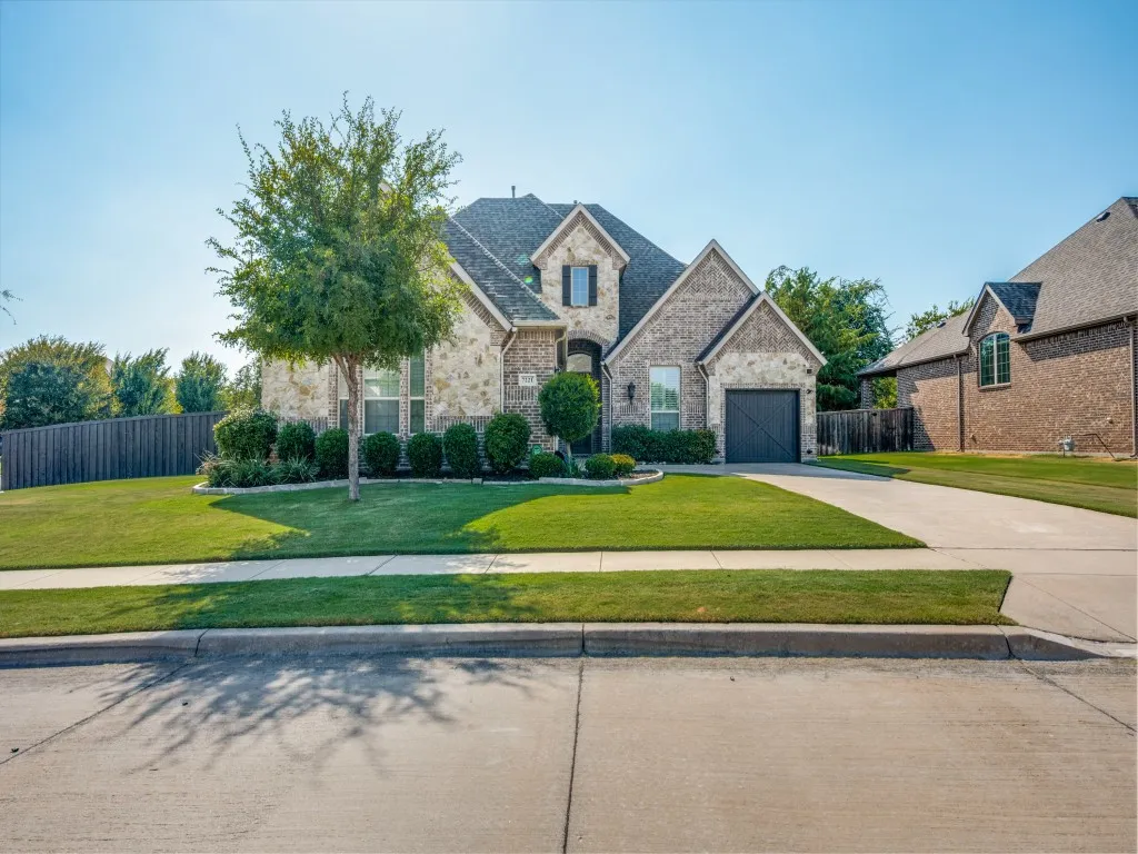 Single Family Residence For Sale in Tarrant County , 7221 Everglade Drive, North Richland Hills, Texas 76182, 4 Bedroom, 6 Bathroom, 3 Garage spaces, 3,367 Sqft, built in 2016, mls#21367863, Real Estate Agent in North Richland Hills, Homes For Sale in Tarrant county, Homes For Sale in North Richland Hills, Realtor in North Richland Hills Texas, Real Estate Brokerage Independent Realty Texas, Luminita Cordes Realtor