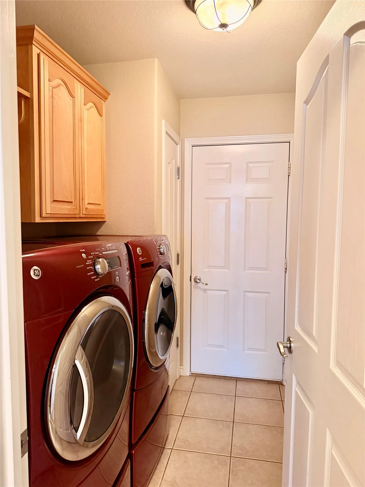 Single Family Residence For Sale in Taylor County , 7325 Willow View Road, Abilene, Texas 79606, 3 Bedroom, 2 Bathroom, 2 Garage spaces, 1,667 Sqft, built in 2002, mls#21366072, Real Estate Agent in Abilene, Homes For Sale in Taylor county, Homes For Sale in Abilene, Realtor in Abilene Texas, Real Estate Brokerage Independent Realty Texas, Luminita Cordes Realtor