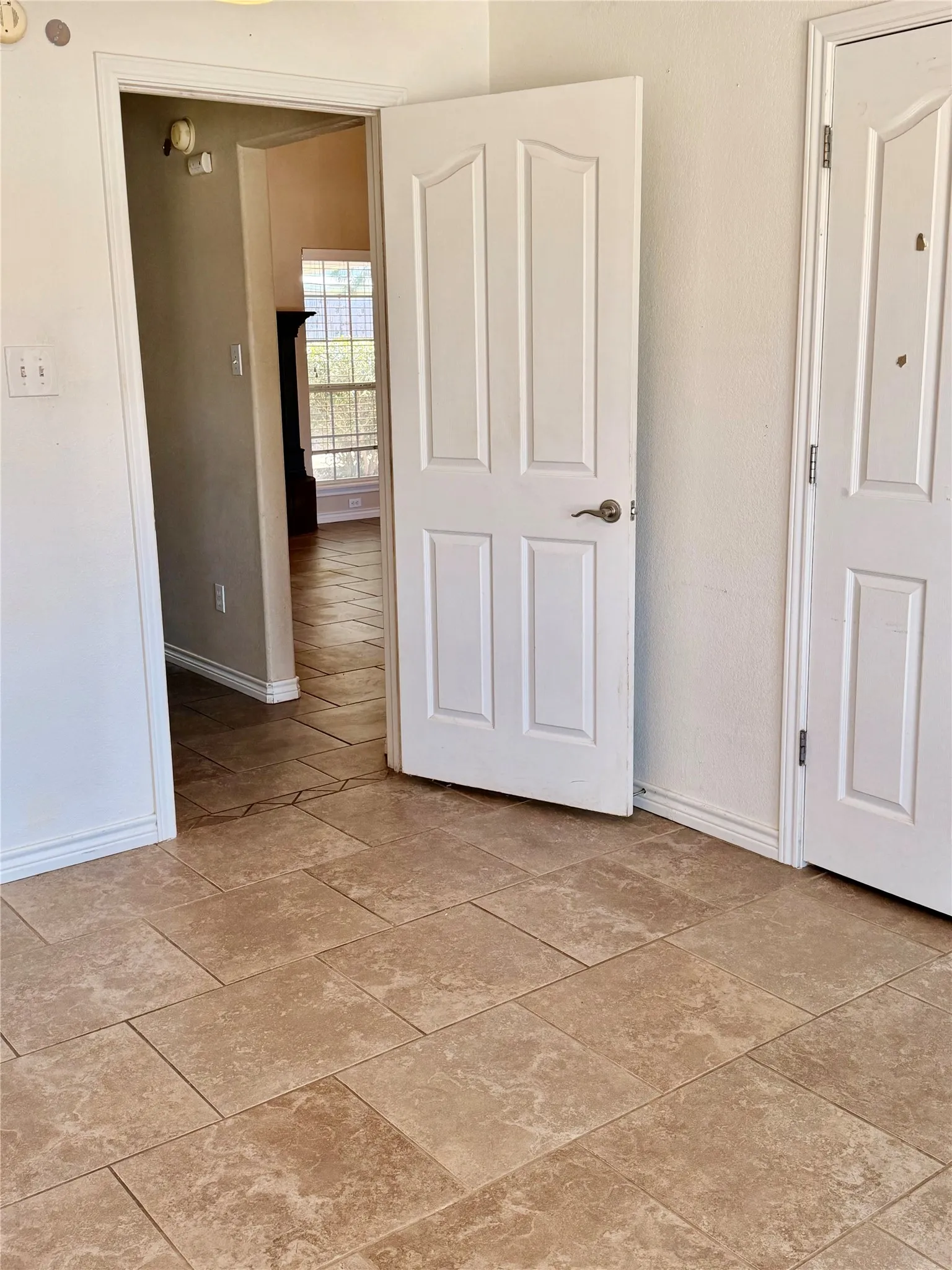 Single Family Residence For Sale in Taylor County , 7325 Willow View Road, Abilene, Texas 79606, 3 Bedroom, 2 Bathroom, 2 Garage spaces, 1,667 Sqft, built in 2002, mls#21366072, Real Estate Agent in Abilene, Homes For Sale in Taylor county, Homes For Sale in Abilene, Realtor in Abilene Texas, Real Estate Brokerage Independent Realty Texas, Luminita Cordes Realtor