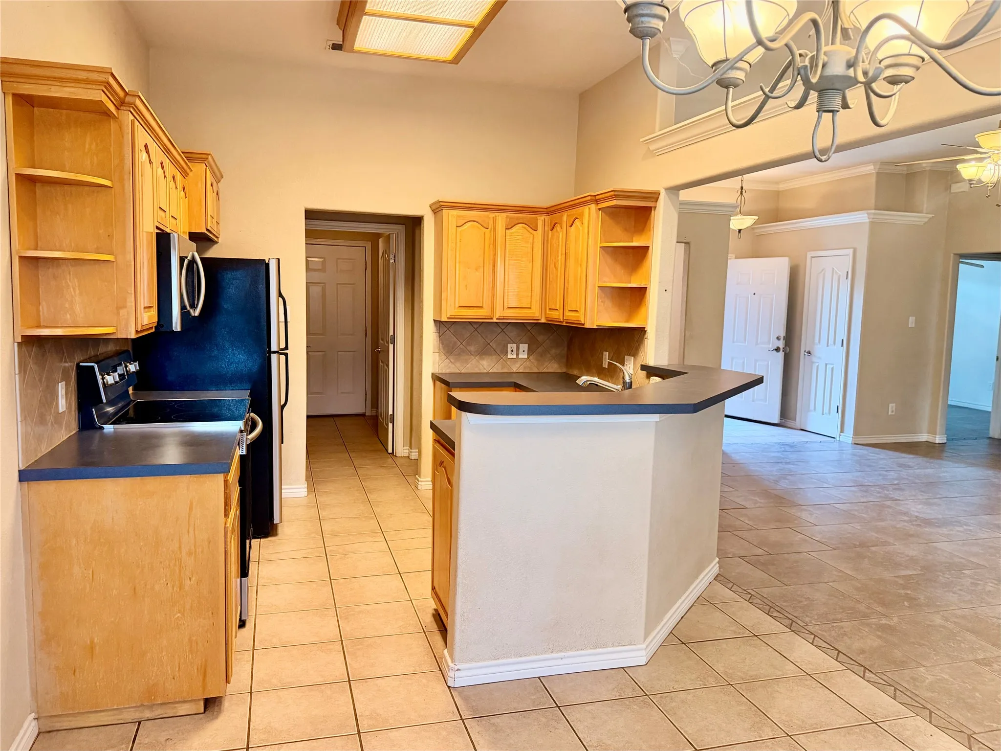 Single Family Residence For Sale in Taylor County , 7325 Willow View Road, Abilene, Texas 79606, 3 Bedroom, 2 Bathroom, 2 Garage spaces, 1,667 Sqft, built in 2002, mls#21366072, Real Estate Agent in Abilene, Homes For Sale in Taylor county, Homes For Sale in Abilene, Realtor in Abilene Texas, Real Estate Brokerage Independent Realty Texas, Luminita Cordes Realtor