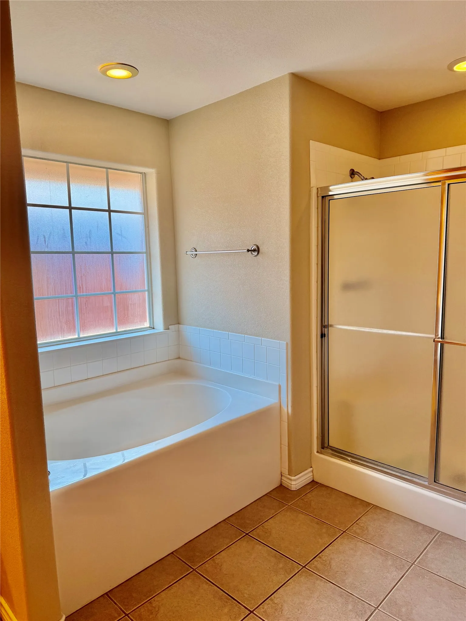 Single Family Residence For Sale in Taylor County , 7325 Willow View Road, Abilene, Texas 79606, 3 Bedroom, 2 Bathroom, 2 Garage spaces, 1,667 Sqft, built in 2002, mls#21366072, Real Estate Agent in Abilene, Homes For Sale in Taylor county, Homes For Sale in Abilene, Realtor in Abilene Texas, Real Estate Brokerage Independent Realty Texas, Luminita Cordes Realtor