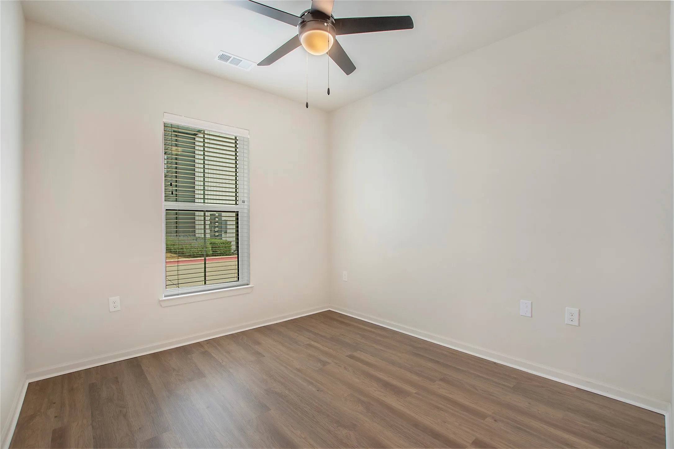 Townhouse For Rent in Collin County , 2100 Legacy Drive 1808, Plano, Texas 75023, 2 Bedroom, 3 Bathroom, 2 Garage spaces, 1,319 Sqft, built in 2023, mls#21373262, Real Estate Agent in Plano, Homes For Rent in Collin county, Homes For Rent in Plano, Realtor in Plano Texas, Real Estate Brokerage Independent Realty Texas, Luminita Cordes Realtor