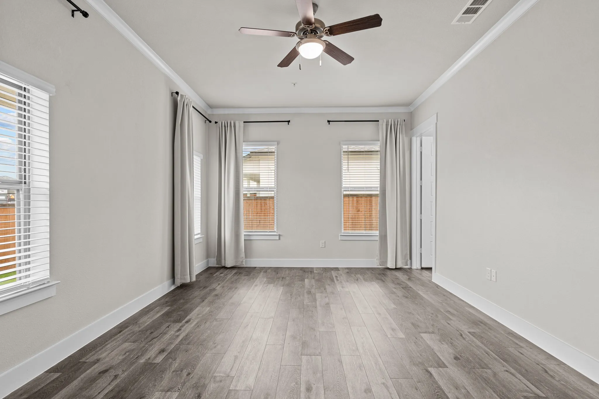 Duplex For Rent in Denton County , 3292 Ganzer Road W 1111B, Denton, Texas 76207, 3 Bedroom, 3 Bathroom, 2 Garage spaces, 1,968 Sqft, built in 2025, mls#21373291, Real Estate Agent in Denton, Homes For Rent in Denton county, Homes For Rent in Denton, Realtor in Denton Texas, Real Estate Brokerage Independent Realty Texas, Luminita Cordes Realtor
