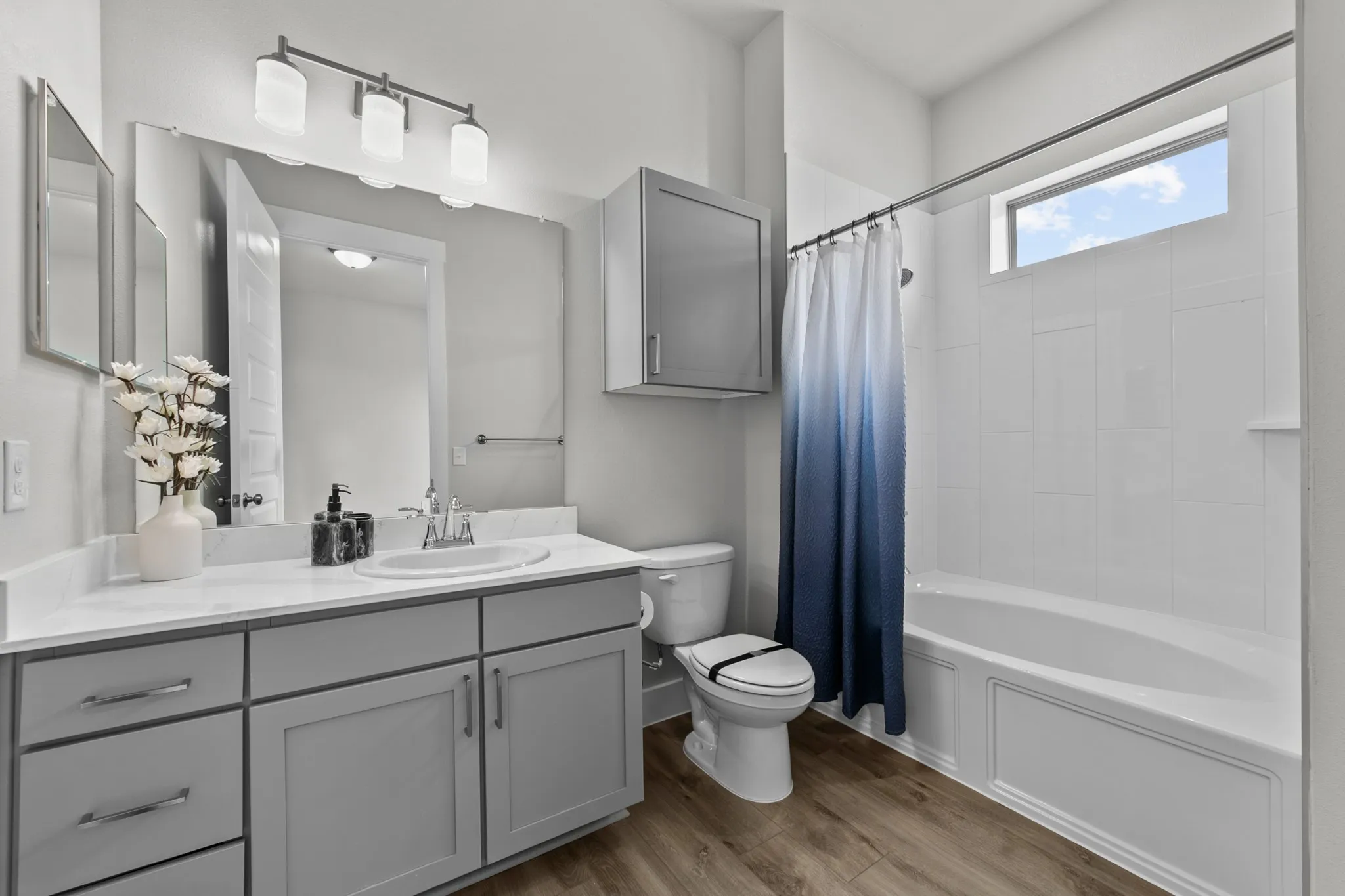 Duplex For Rent in Collin County , 829 Ebony, Mc Kinney, Texas 75071, 3 Bedroom, 3 Bathroom, 2 Garage spaces, 1,968 Sqft, built in 2021, mls#21373305, Real Estate Agent in Mc Kinney, Homes For Rent in Collin county, Homes For Rent in Mc Kinney, Realtor in Mc Kinney Texas, Real Estate Brokerage Independent Realty Texas, Luminita Cordes Realtor