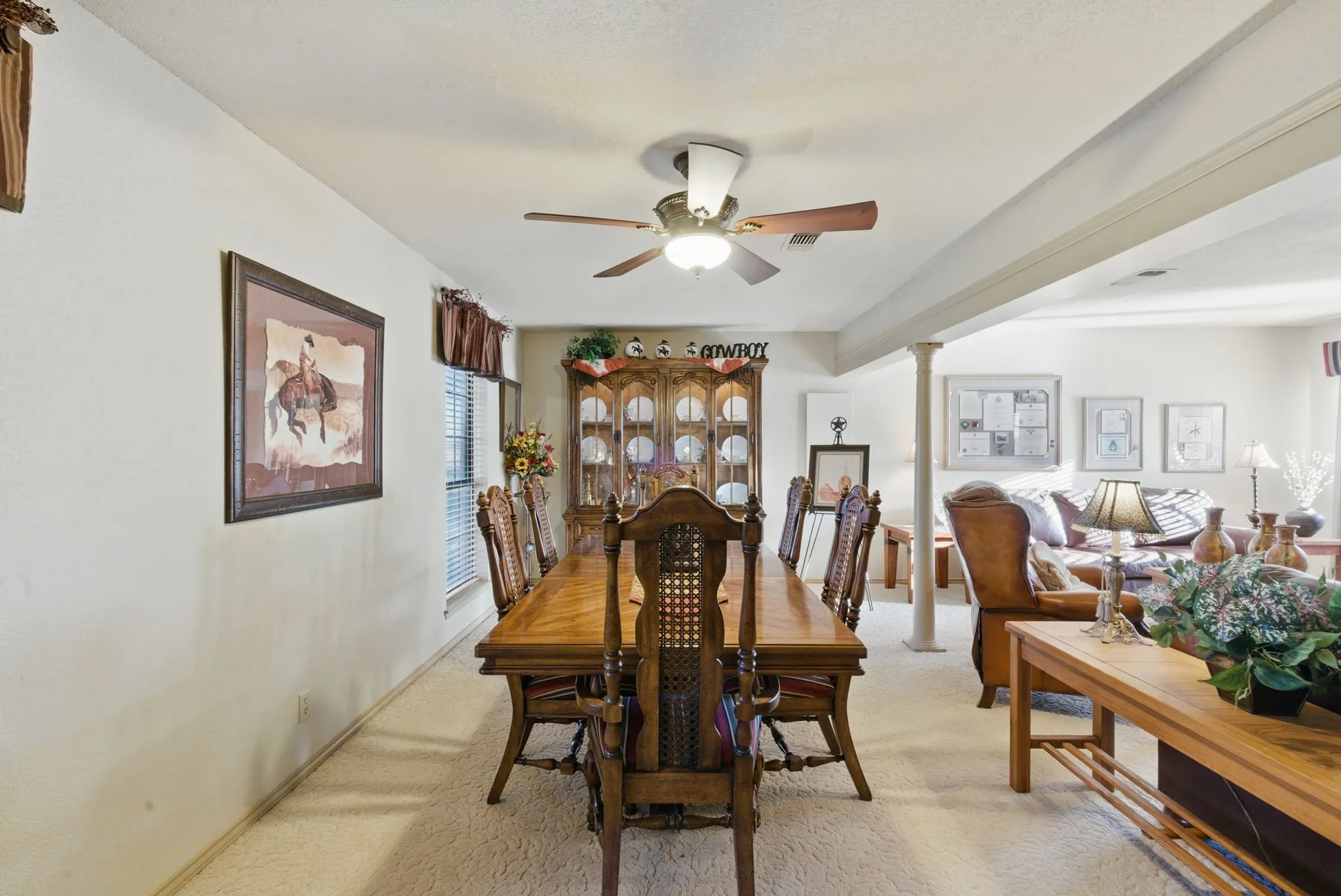 Single Family Residence For Sale in Parker County , 401 Hubbard Lane, Lipan, Texas 76462, 3 Bedroom, 4 Bathroom, 2 Garage spaces, 2,418 Sqft, built in 1979, mls#21372719, Real Estate Agent in Lipan, Homes For Sale in Parker county, Homes For Sale in Lipan, Realtor in Lipan Texas, Real Estate Brokerage Independent Realty Texas, Luminita Cordes Realtor