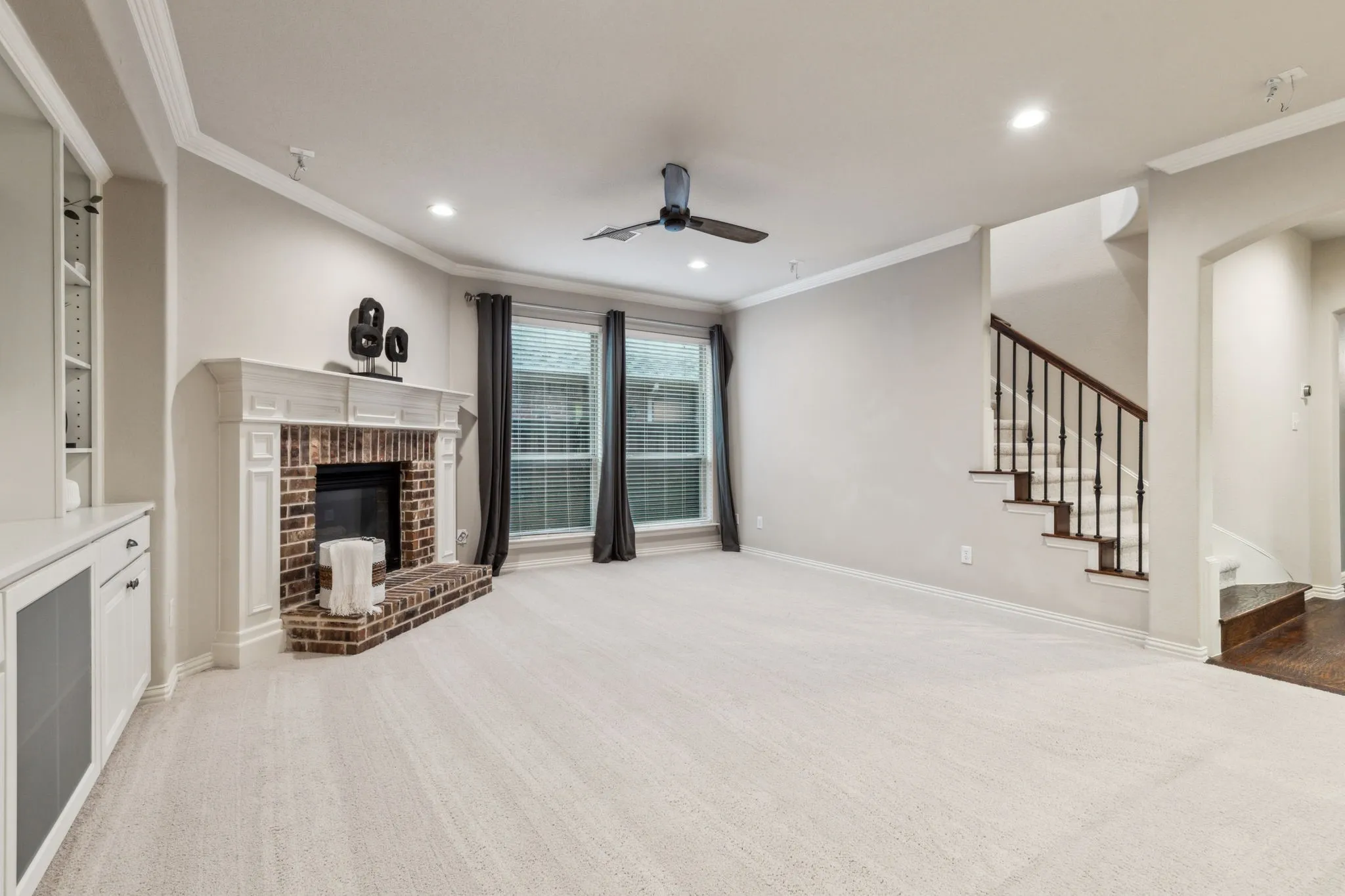 Single Family Residence For Sale in Collin County , 5312 Oakley Road, Mc Kinney, Texas 75070, 3 Bedroom, 3 Bathroom, 2 Garage spaces, 2,474 Sqft, built in 2007, mls#21373003, Real Estate Agent in Mc Kinney, Homes For Sale in Collin county, Homes For Sale in Mc Kinney, Realtor in Mc Kinney Texas, Real Estate Brokerage Independent Realty Texas, Luminita Cordes Realtor